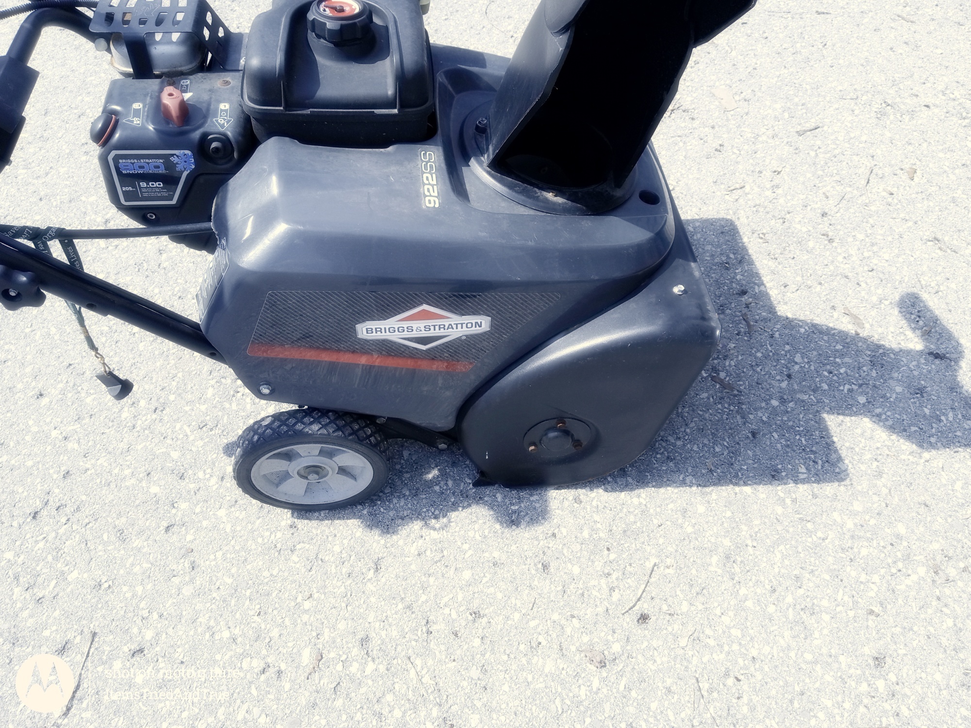 Briggs & Stratton 922SS Snow Blower - photo 5