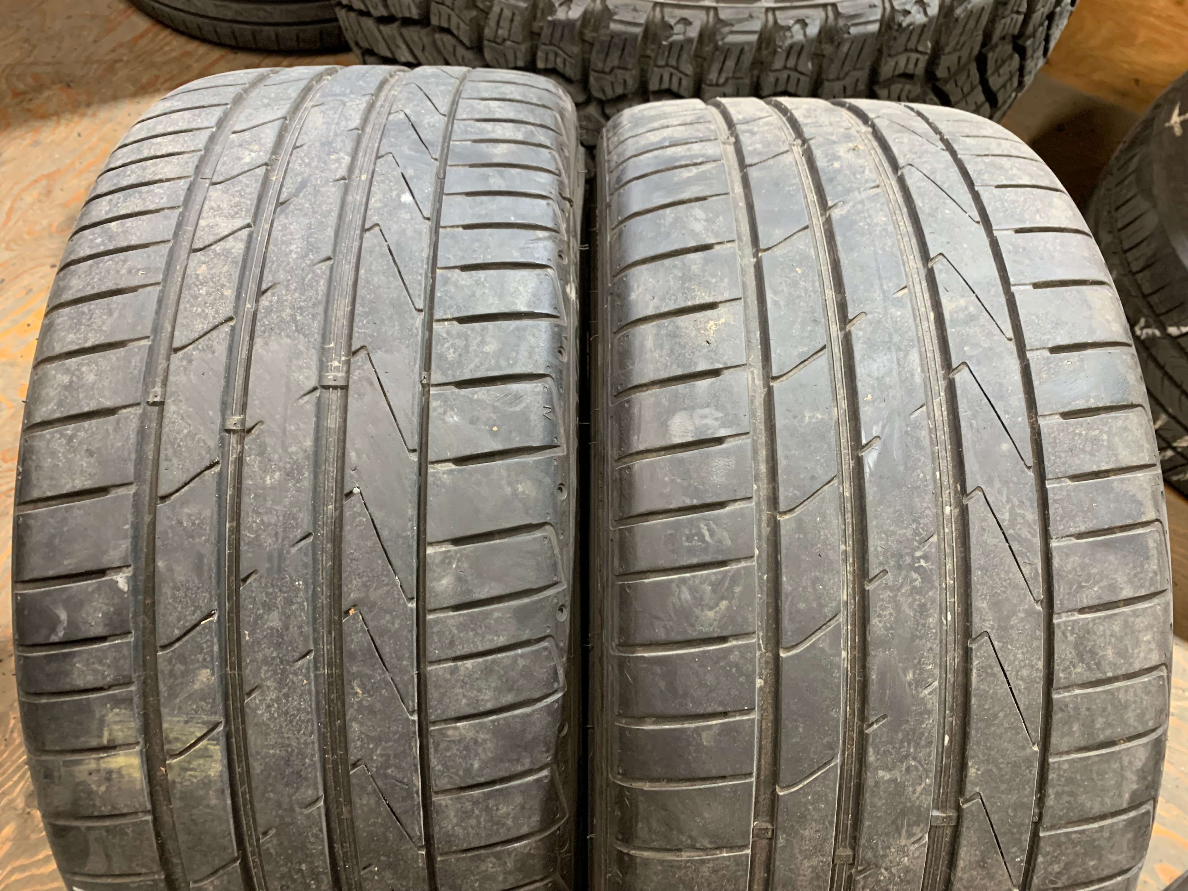 PAIR of 245/35/19 93Y Hankook Ventus S1 Evo 2 with 60% tread