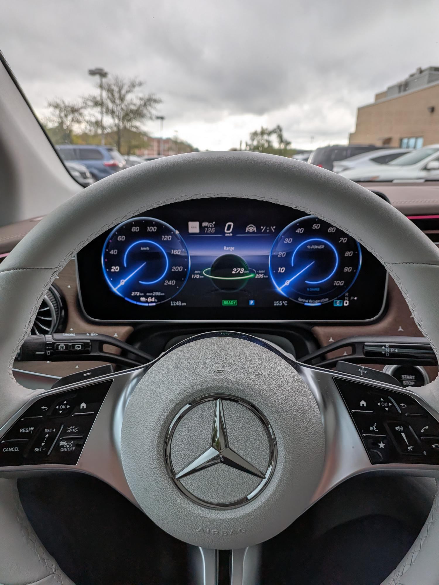 Leasetakeover - Mercedes Benz EQE SUV 350