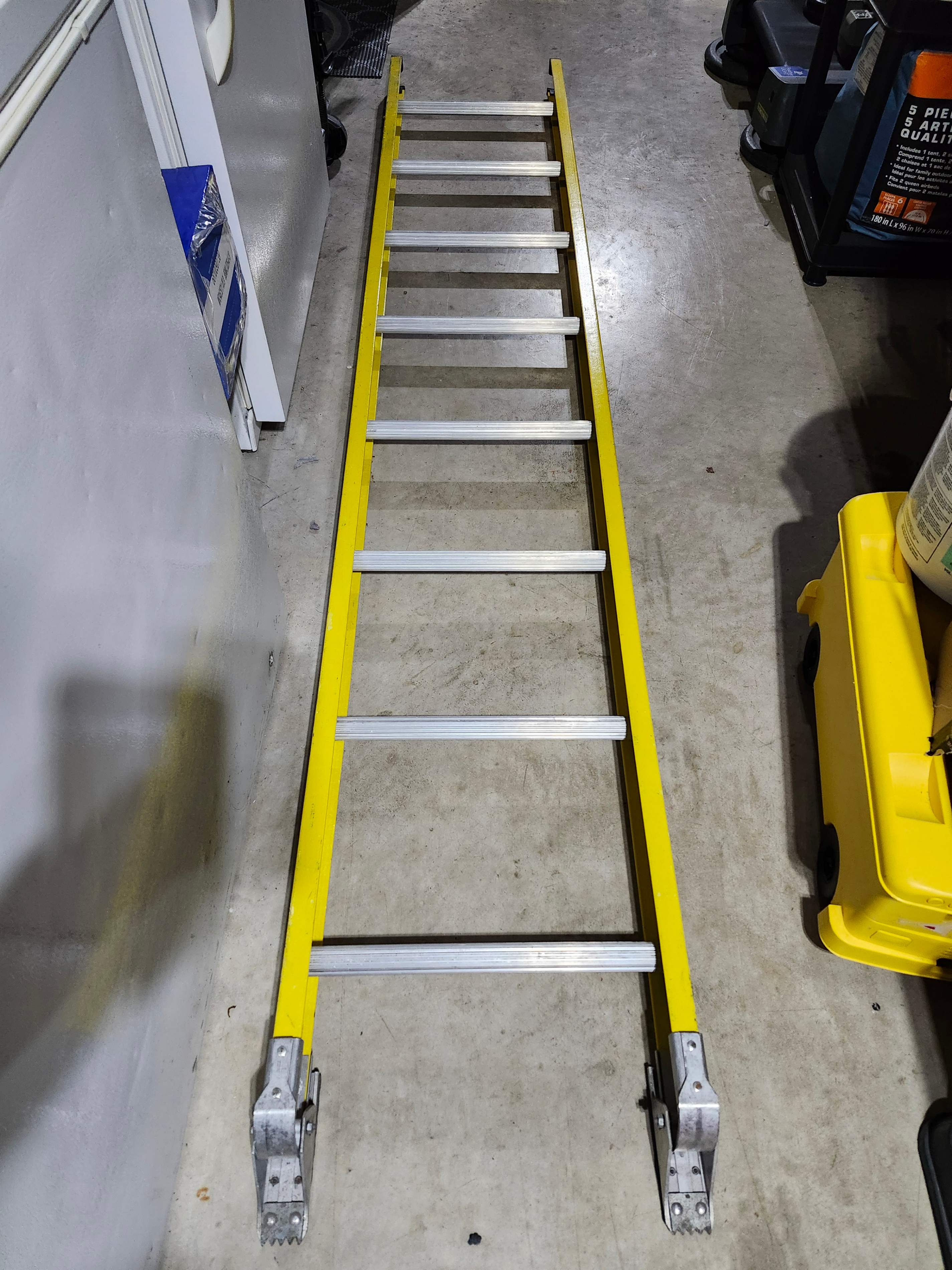 Werner  8ft Ladder - 375lbs Capacity - photo 2