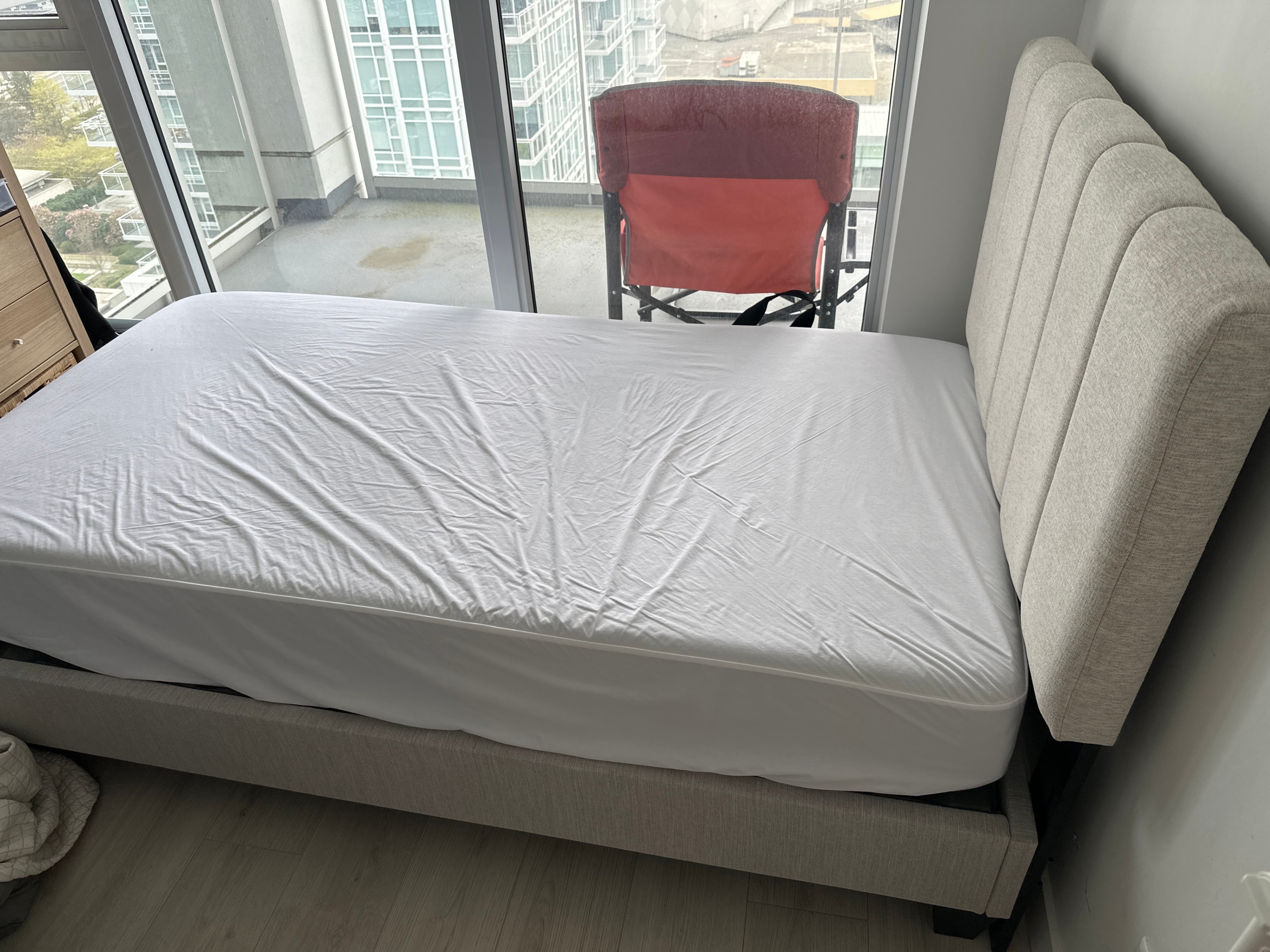 Casper Single Bed Frame – Like New (Beige) - photo 3