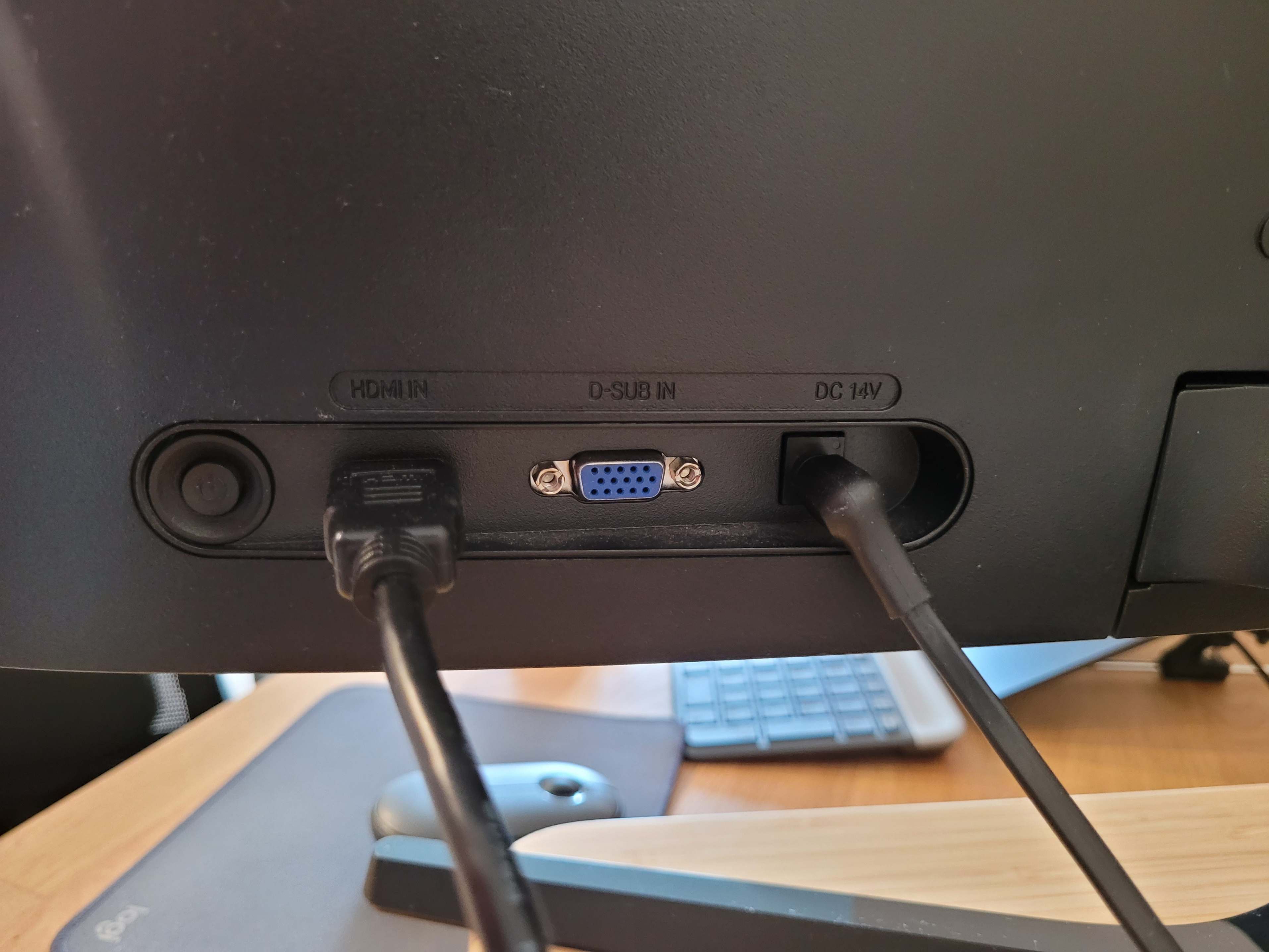 Samsung 24" FHD Bezel-Less Monitor (75Hz, Game Mode) - photo 4