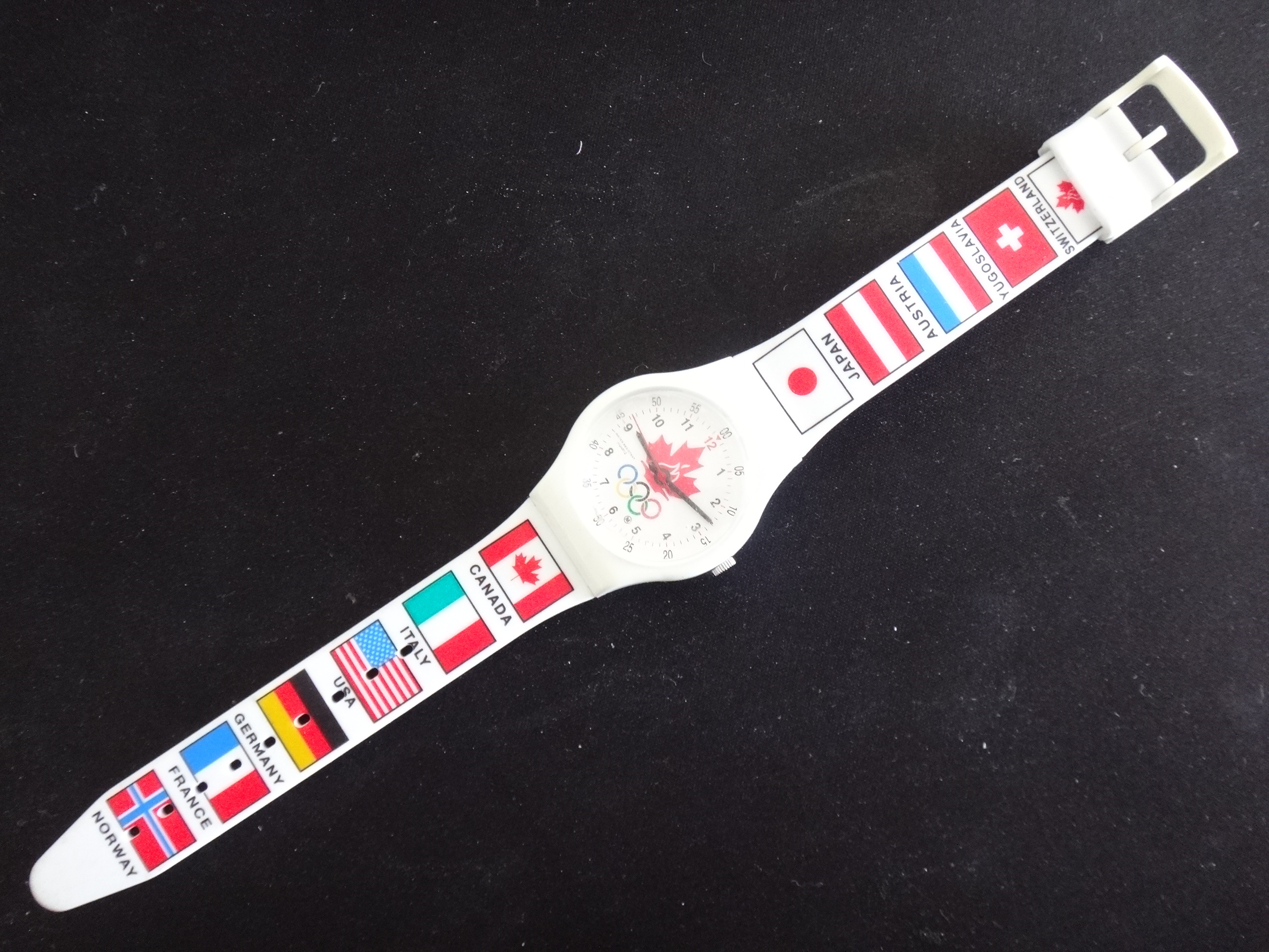 ✅♻️McDonald's Retro Olympic Plastic Watch (needs 377 battery)