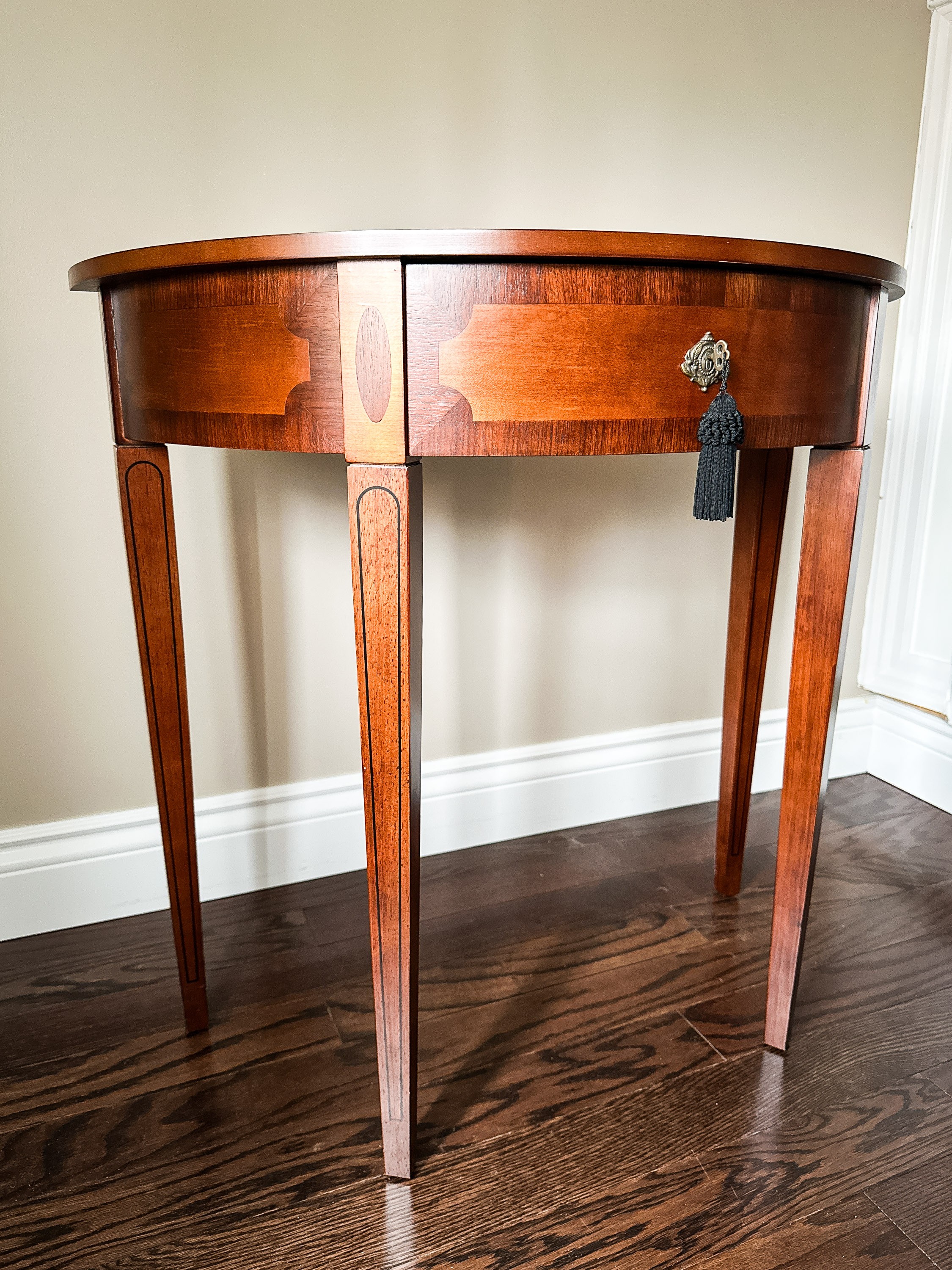Solid Wood Half-Round Accent Table - photo 2