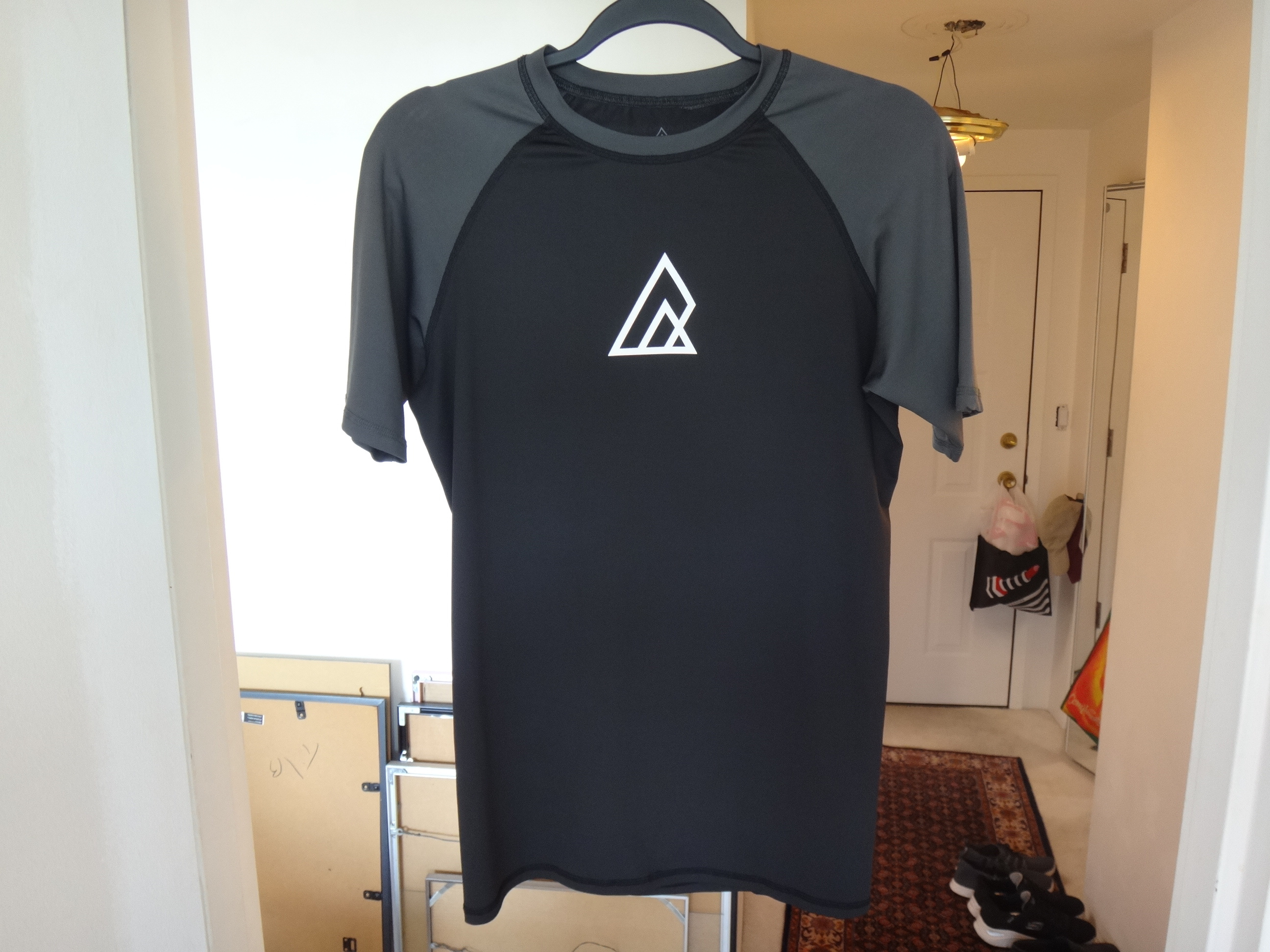 ✅👍🆕RIPZONE Small Stretch SPF 40 Swim Surf Compression T-Shirt - photo 3
