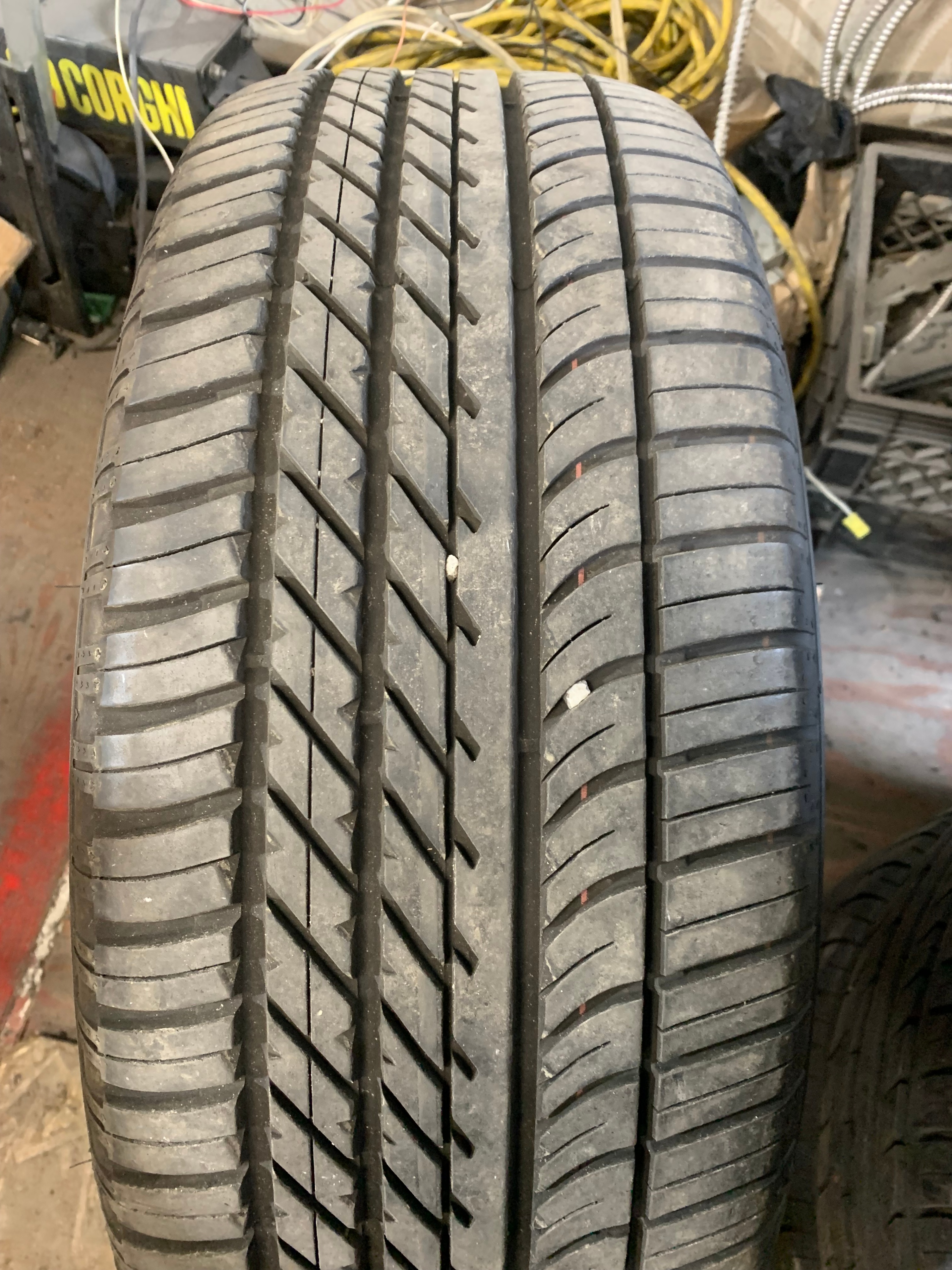 1 X single 235/50/20 Goodyear Eagle F1-AT SUV 4X4 with 90% tread