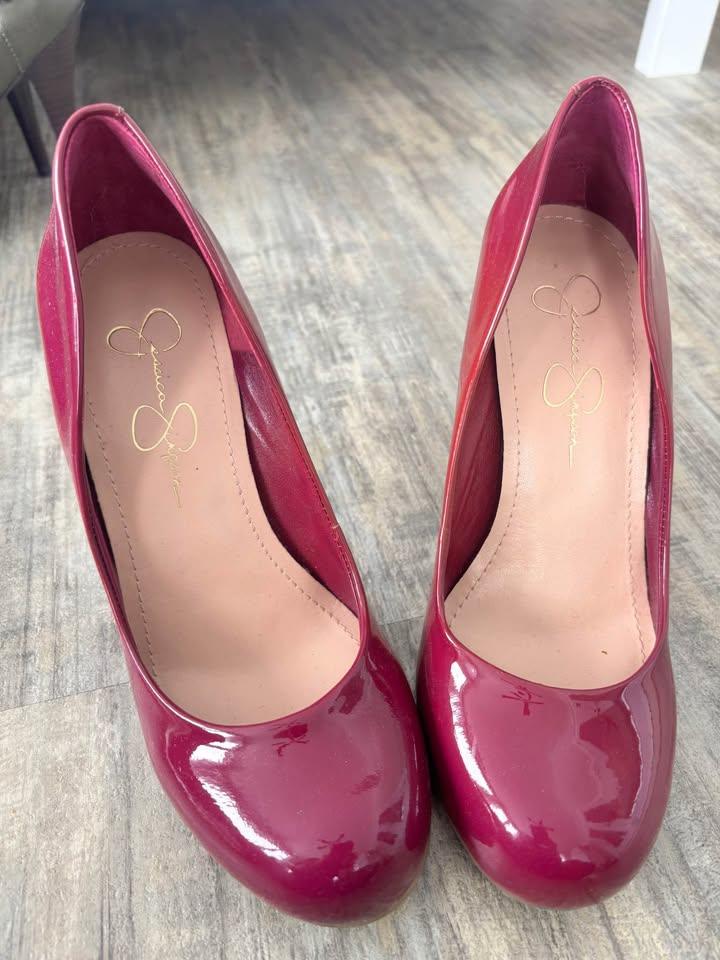 Beautiful size 8 high heels - photo 3