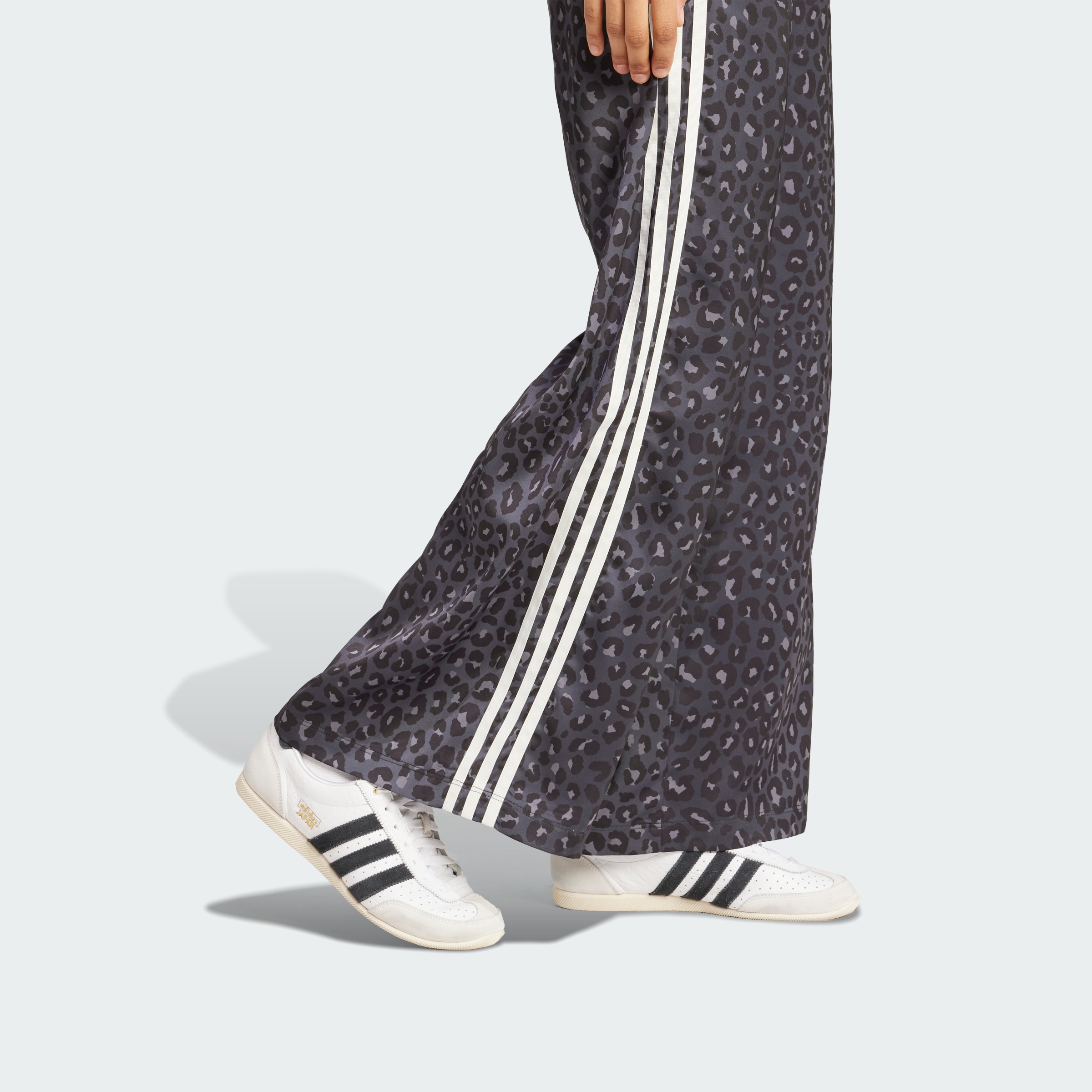 Originals Wide Leg Satin Pants- M.L authentic adidas - photo 3