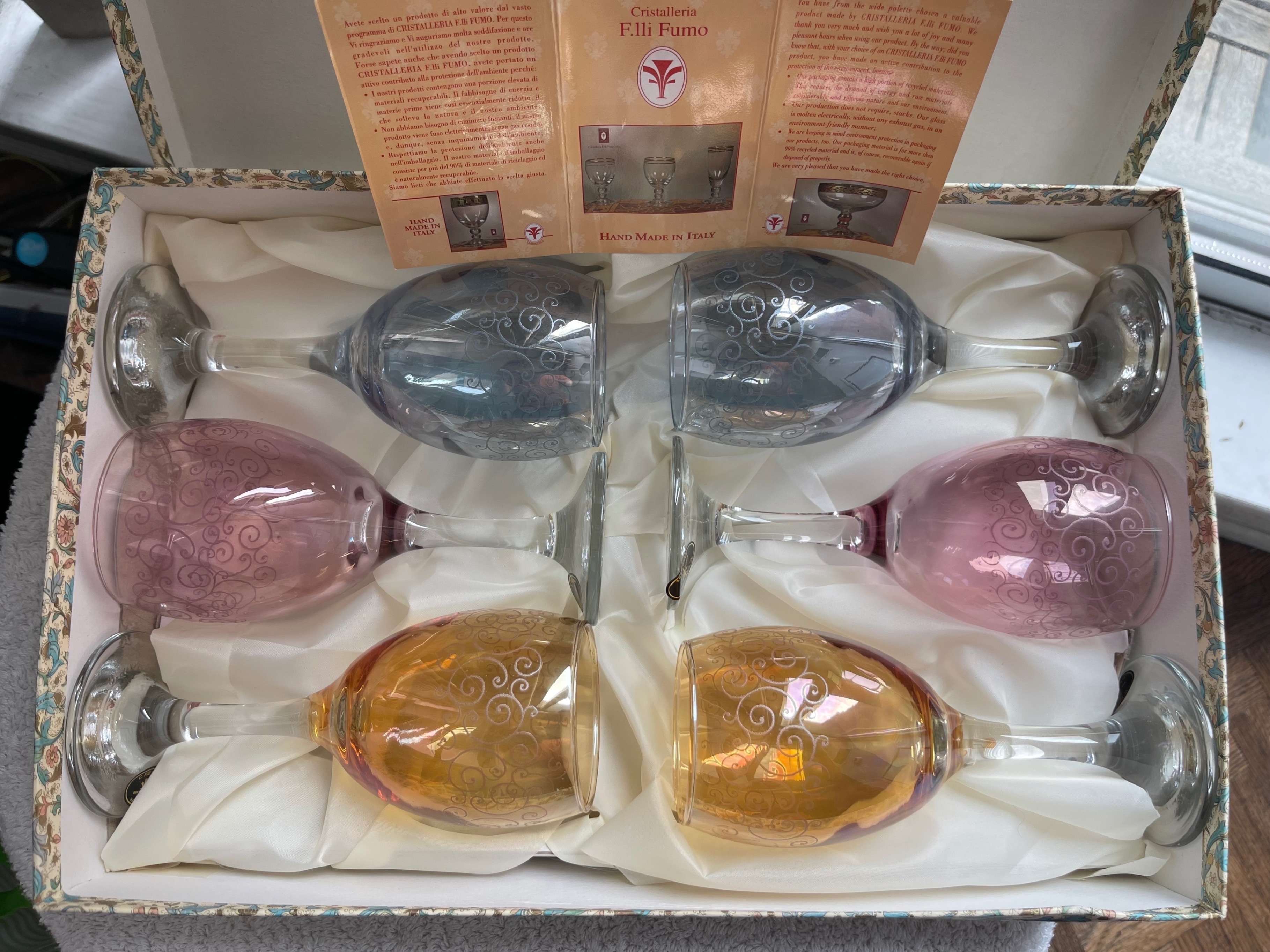 Boxed Set of 6 Italian Fratelli Fumo Wine Glasses