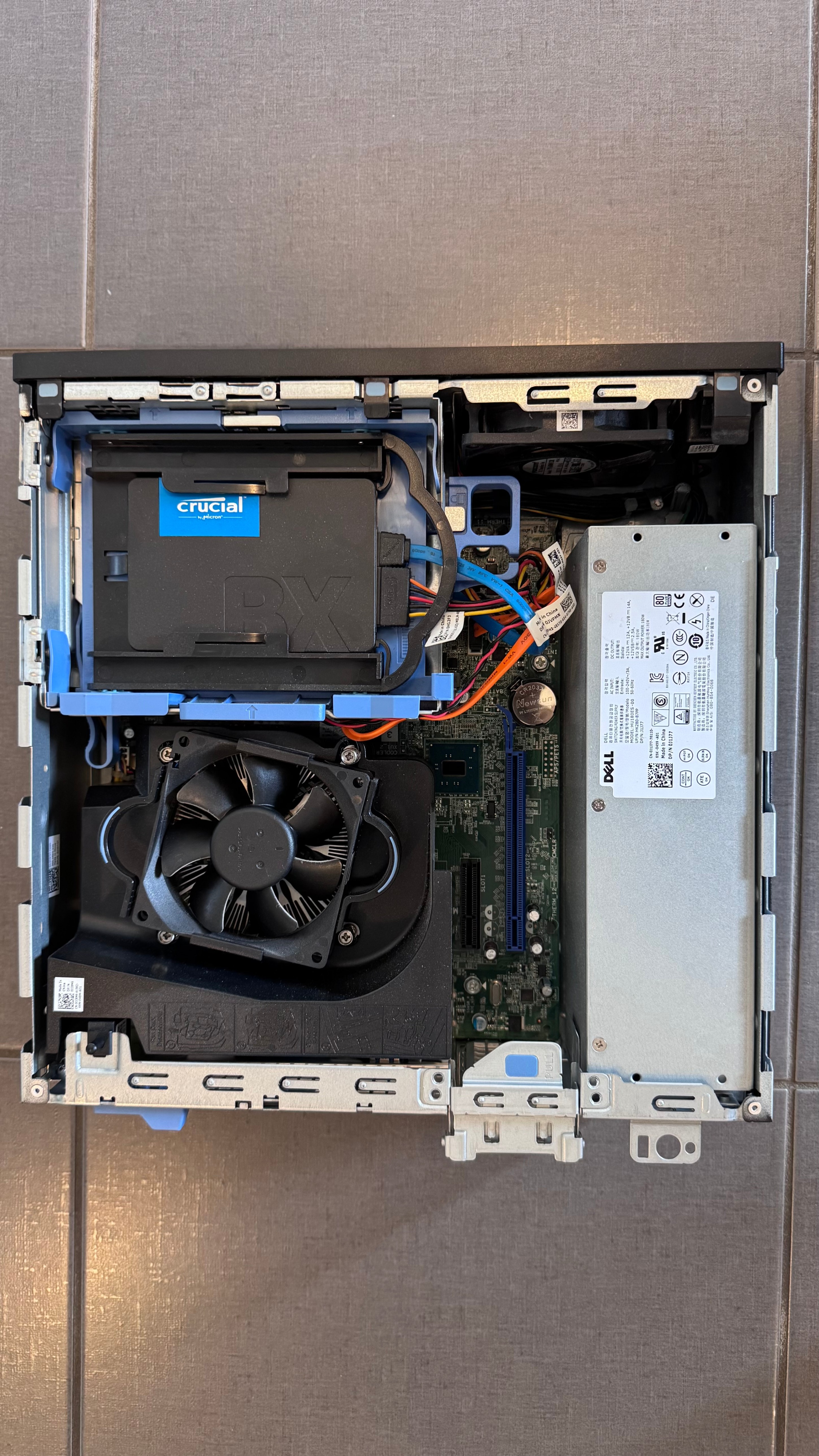 Dell Optiplex 5040 Small Form Factor PC - photo 3