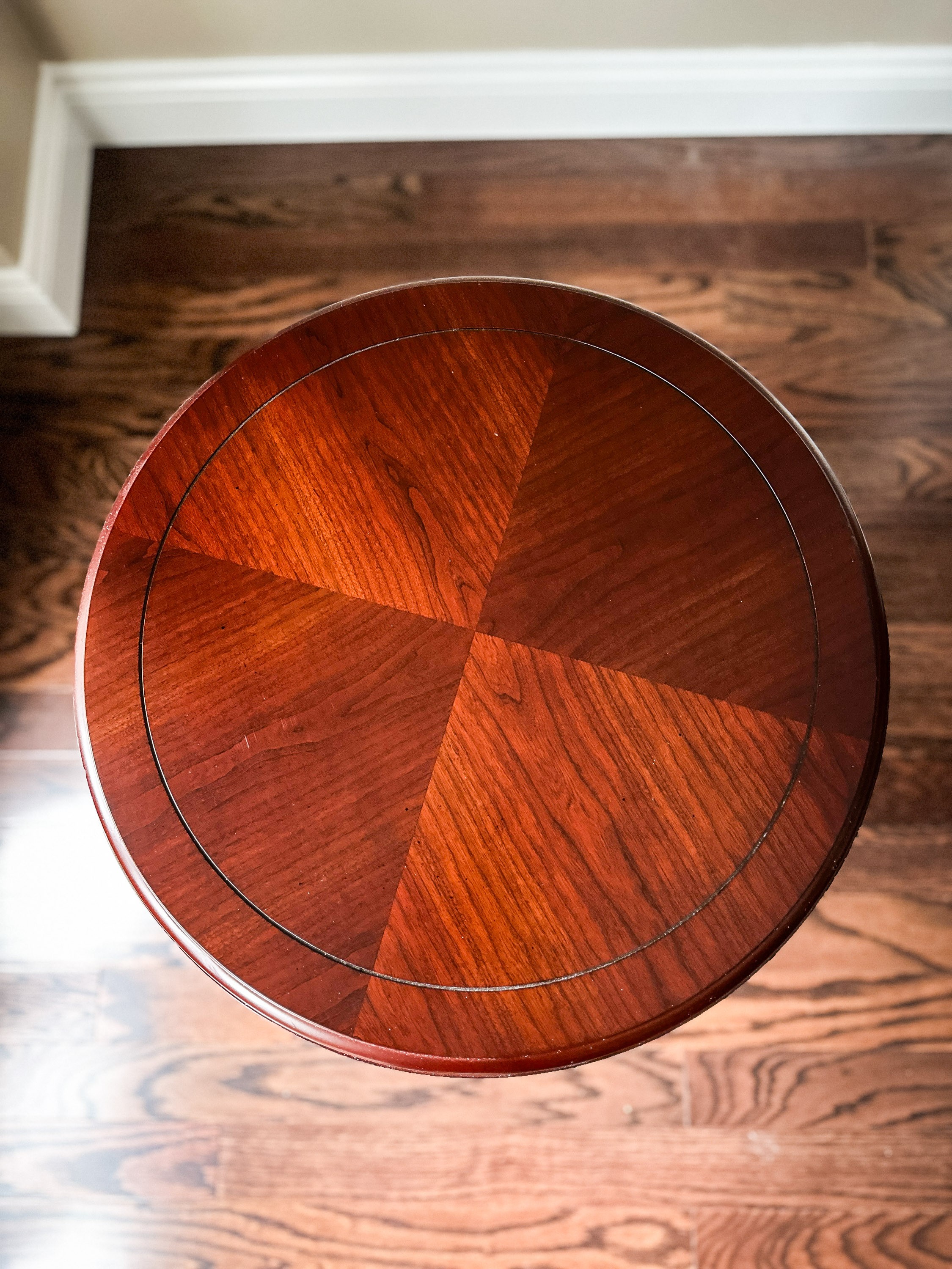 Pair of Round Solid Wooden Accent Table (2) - photo 3