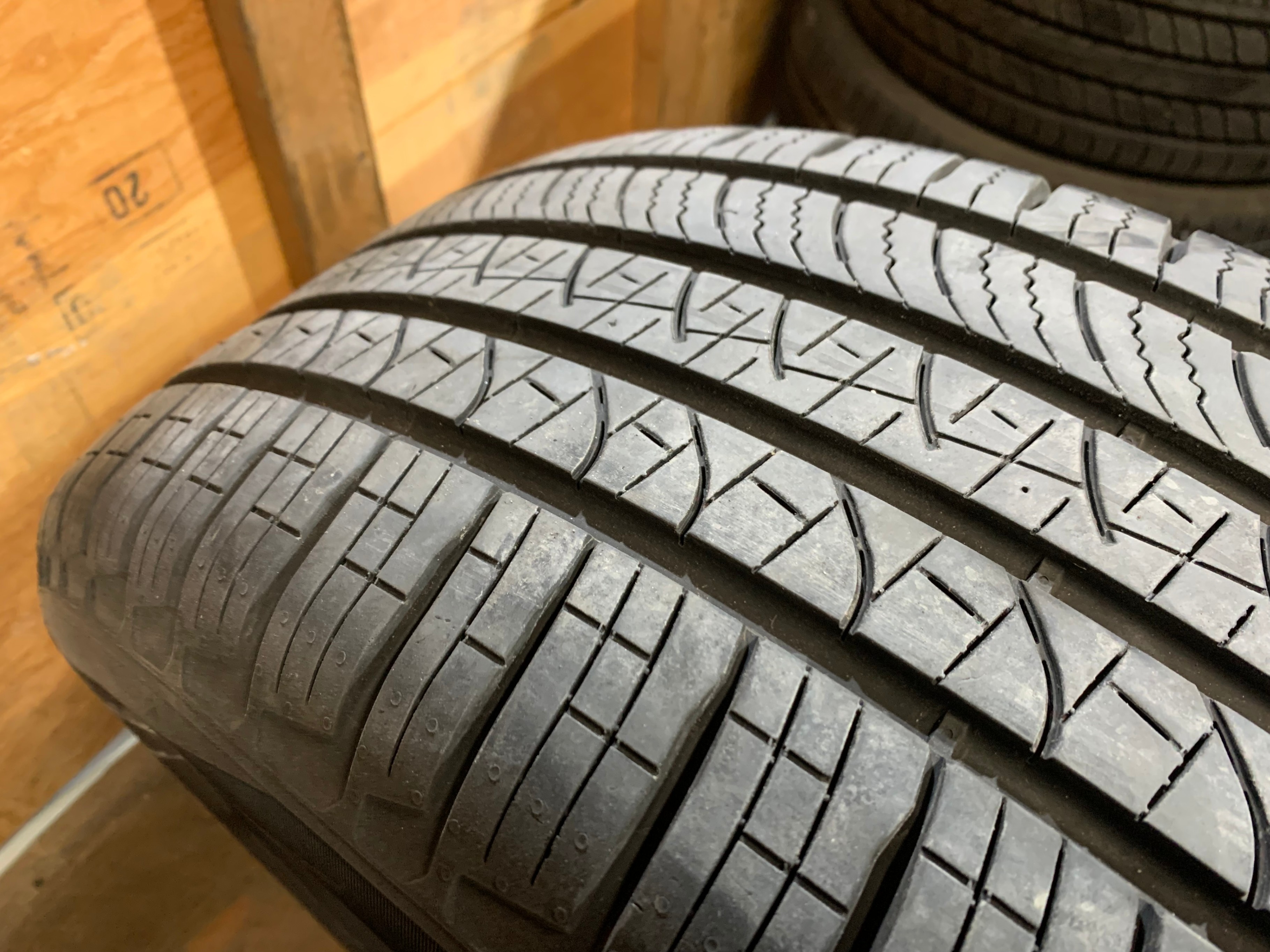 1 x single 255/50/20 M+S Pirelli scorpion zero A/S LR 80% tread - photo 4