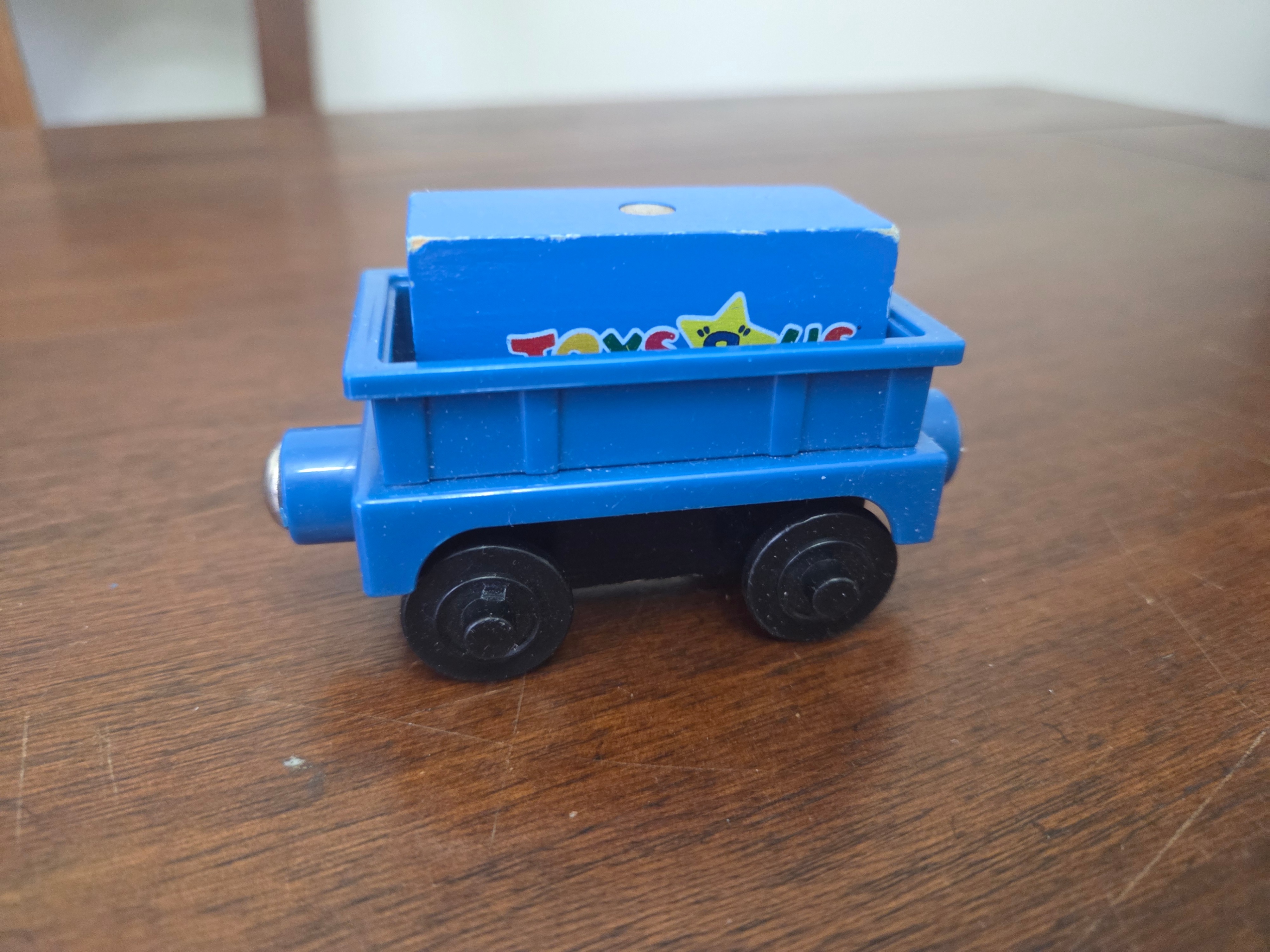 Toys R' Us Blue Container & Cargo Car for wooden train sets