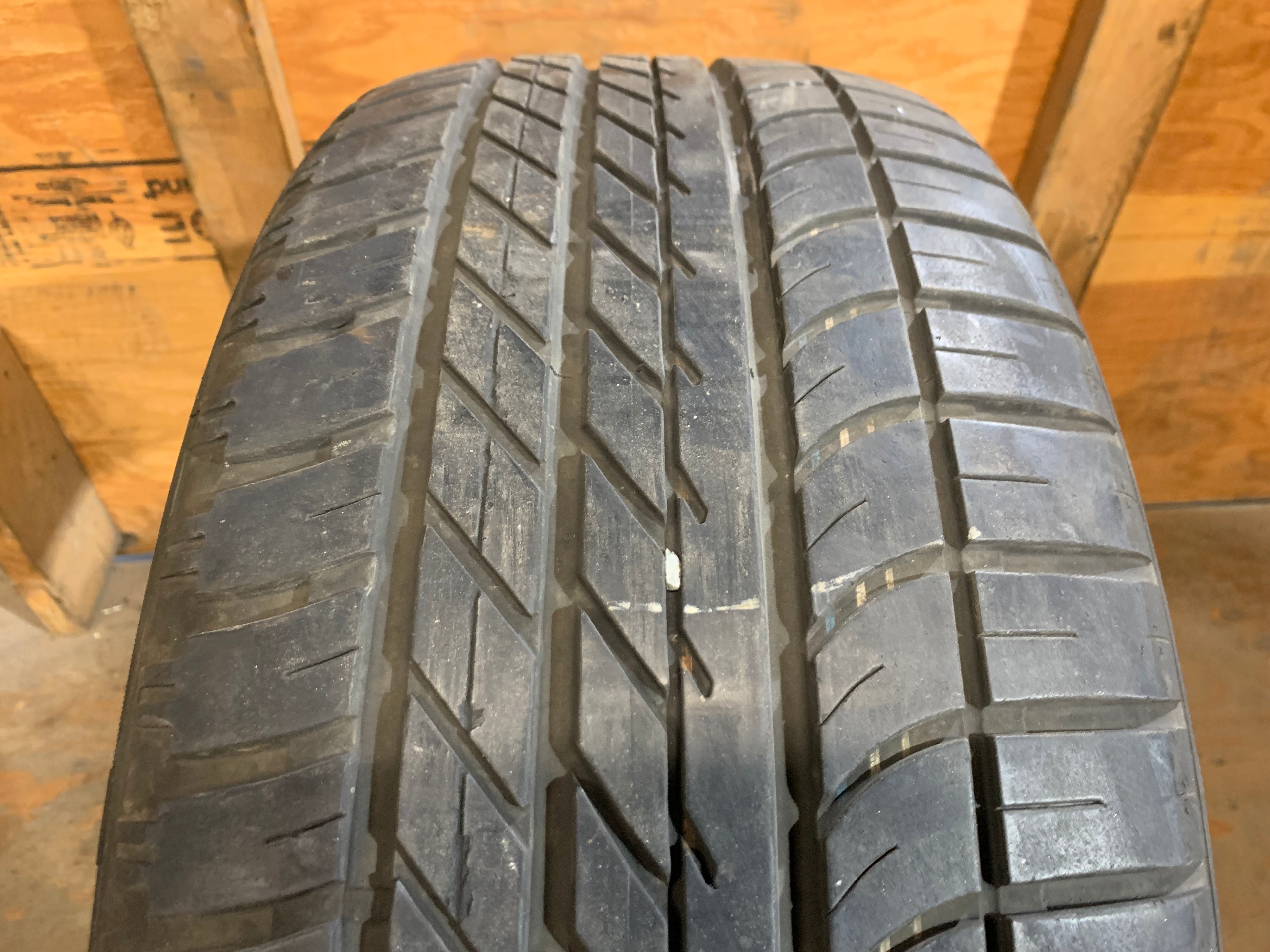 1 X single 275/45/21 Goodyear Eagle F1 Assymetric 4X4 SUV w 80% - photo 3