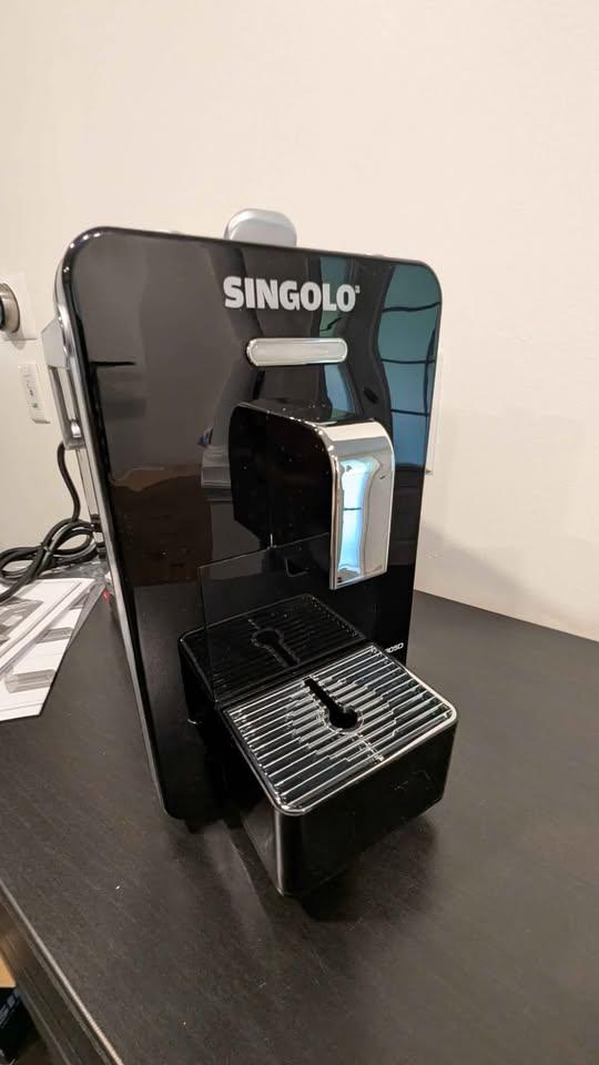 Brand New Espresso Machine – Compatible with Nespresso Pods