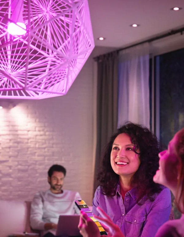 Philips Hue White and Colour Ambiance A19 4-Pack Starter Kit - photo 5