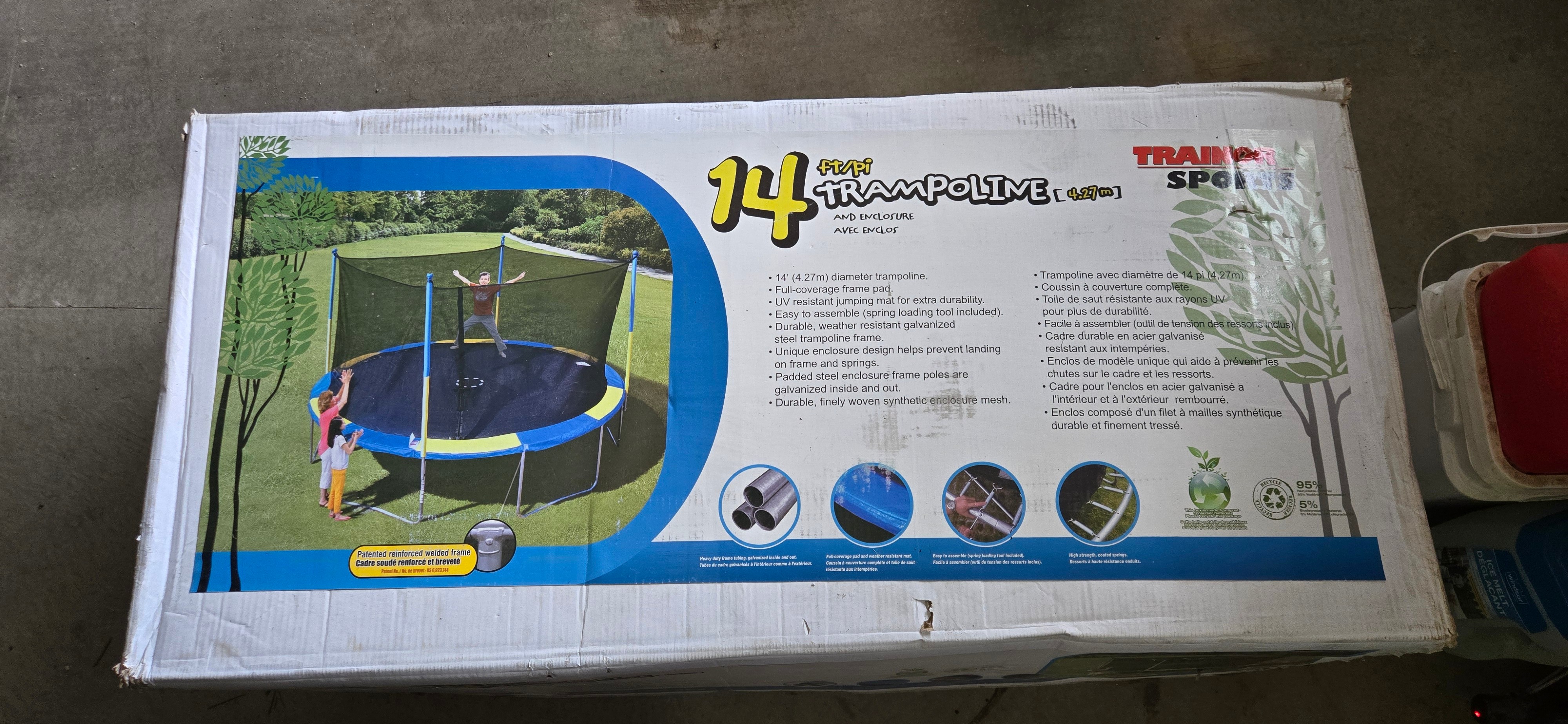 Trampoline – 14’ diameter with enclosure - photo 3