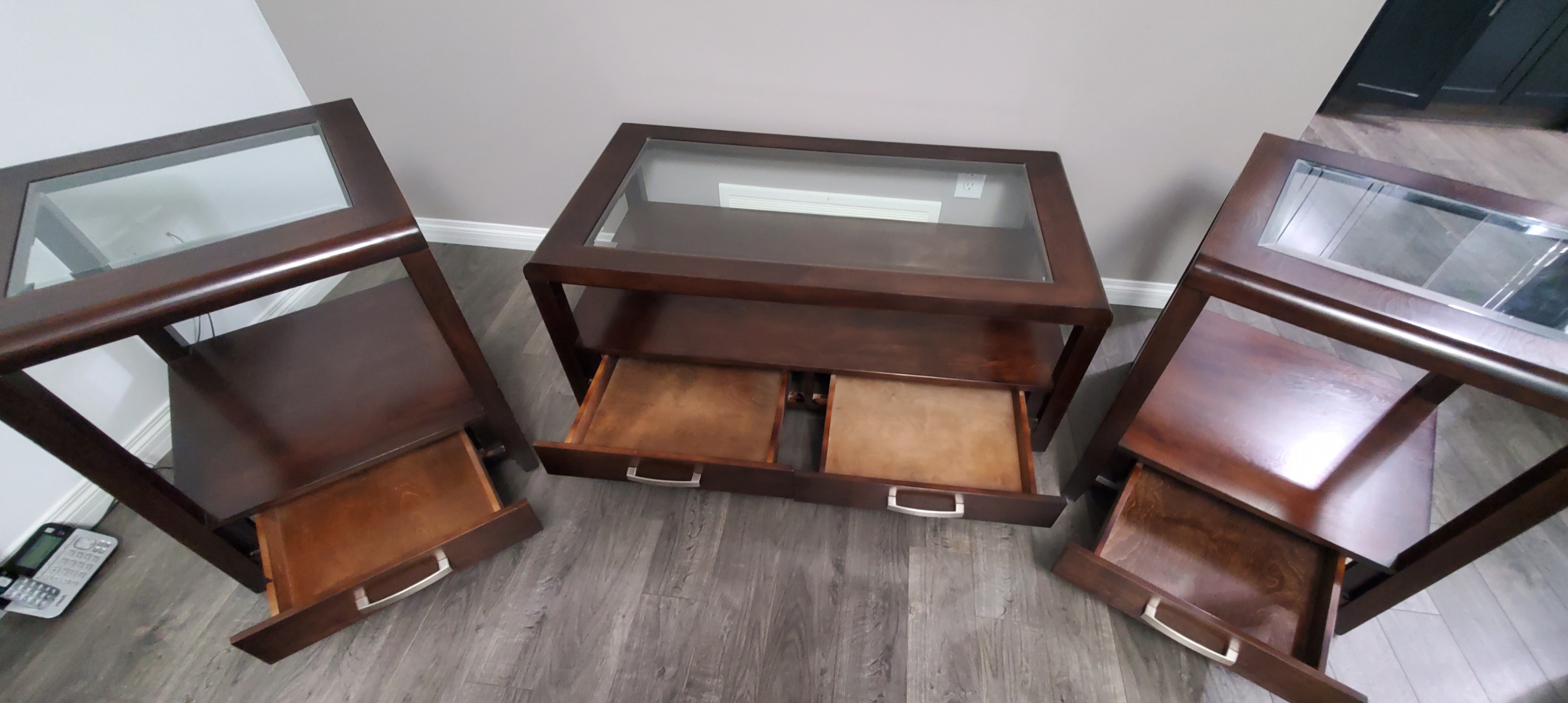 MAHOGONY GLASS TOPPED COFFEE & SIDE TABLE SET