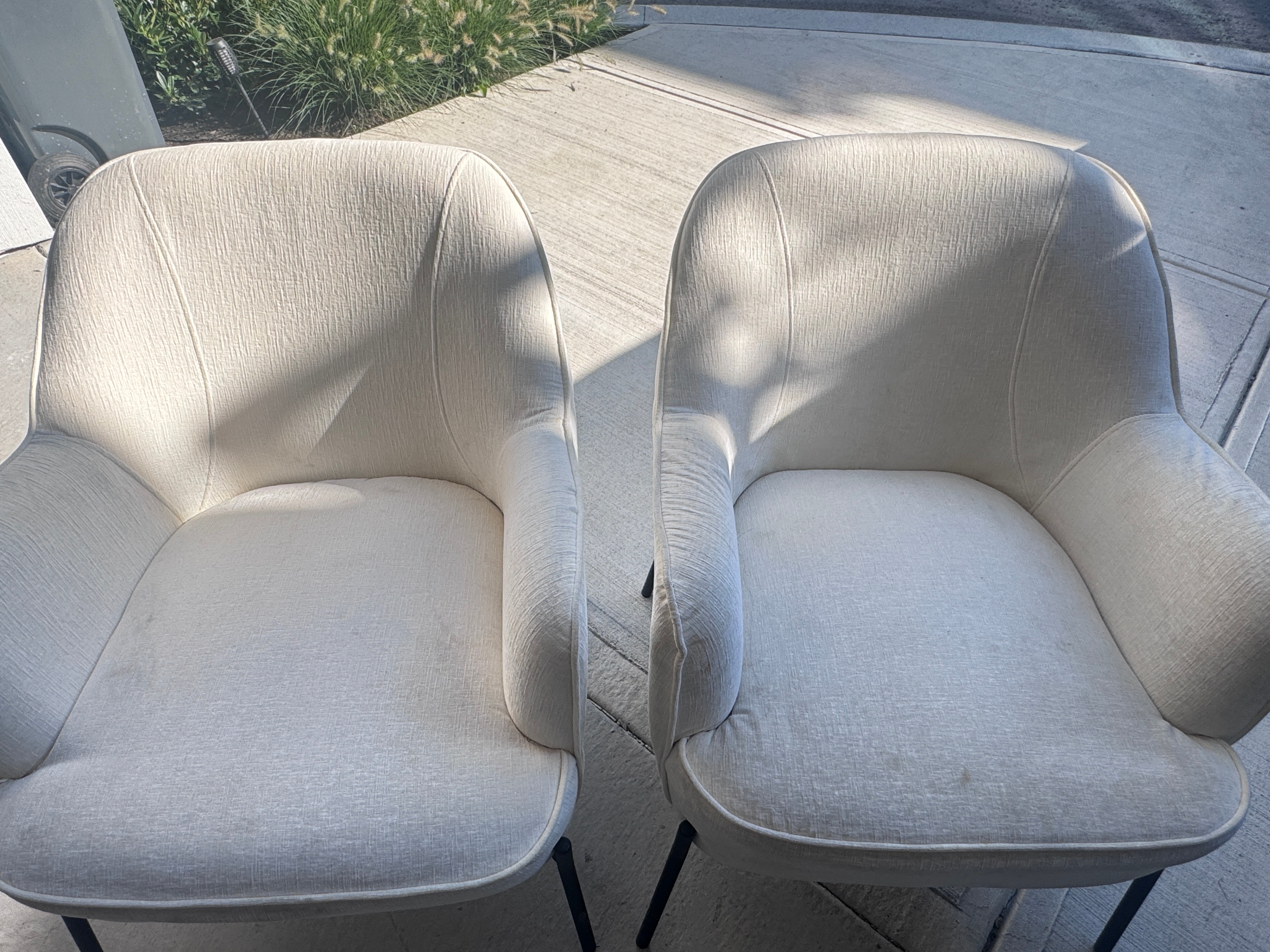 Modern Living Room Chairs (Set of 2)