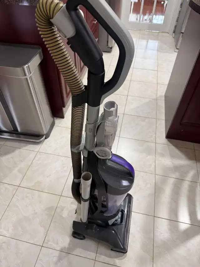 Dirt Devil Upright Vacuum Cleaner - Powerful & Lightweight