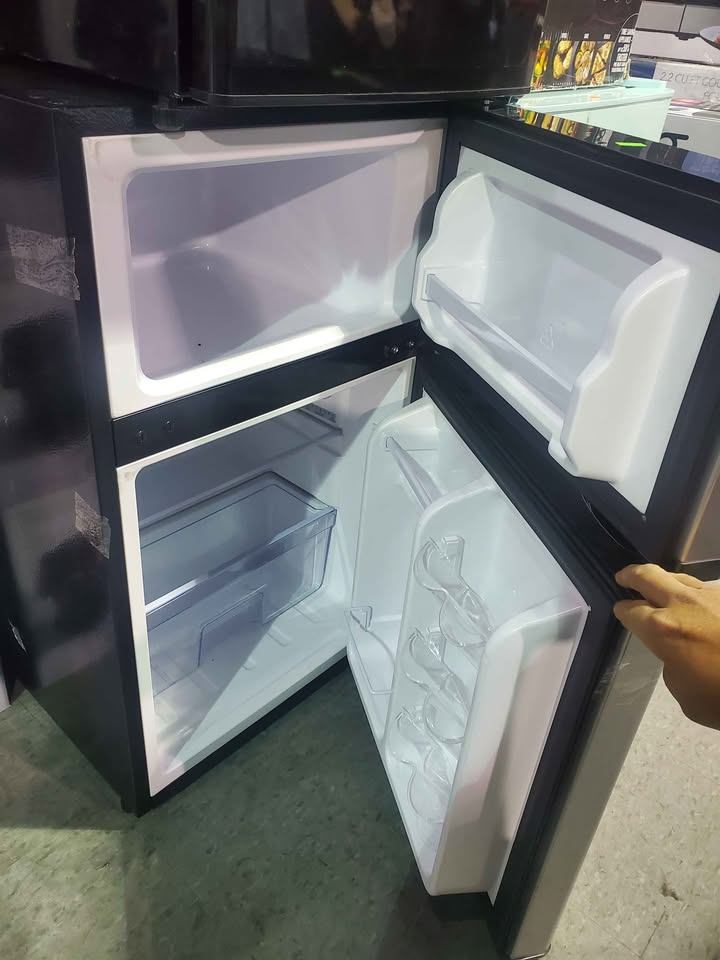 Insignia Small 2‑Door Compact Fridge - photo 4