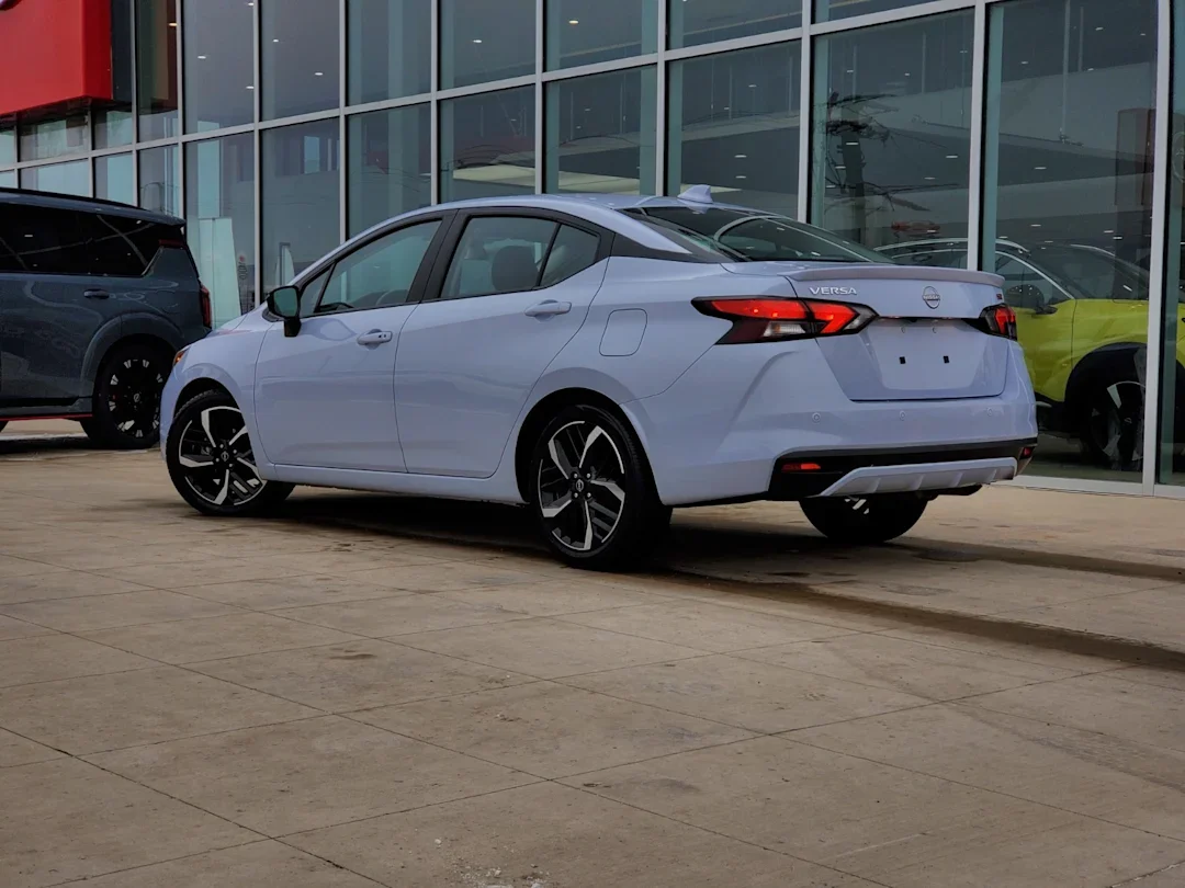 2024 Nissan Versa - photo 3