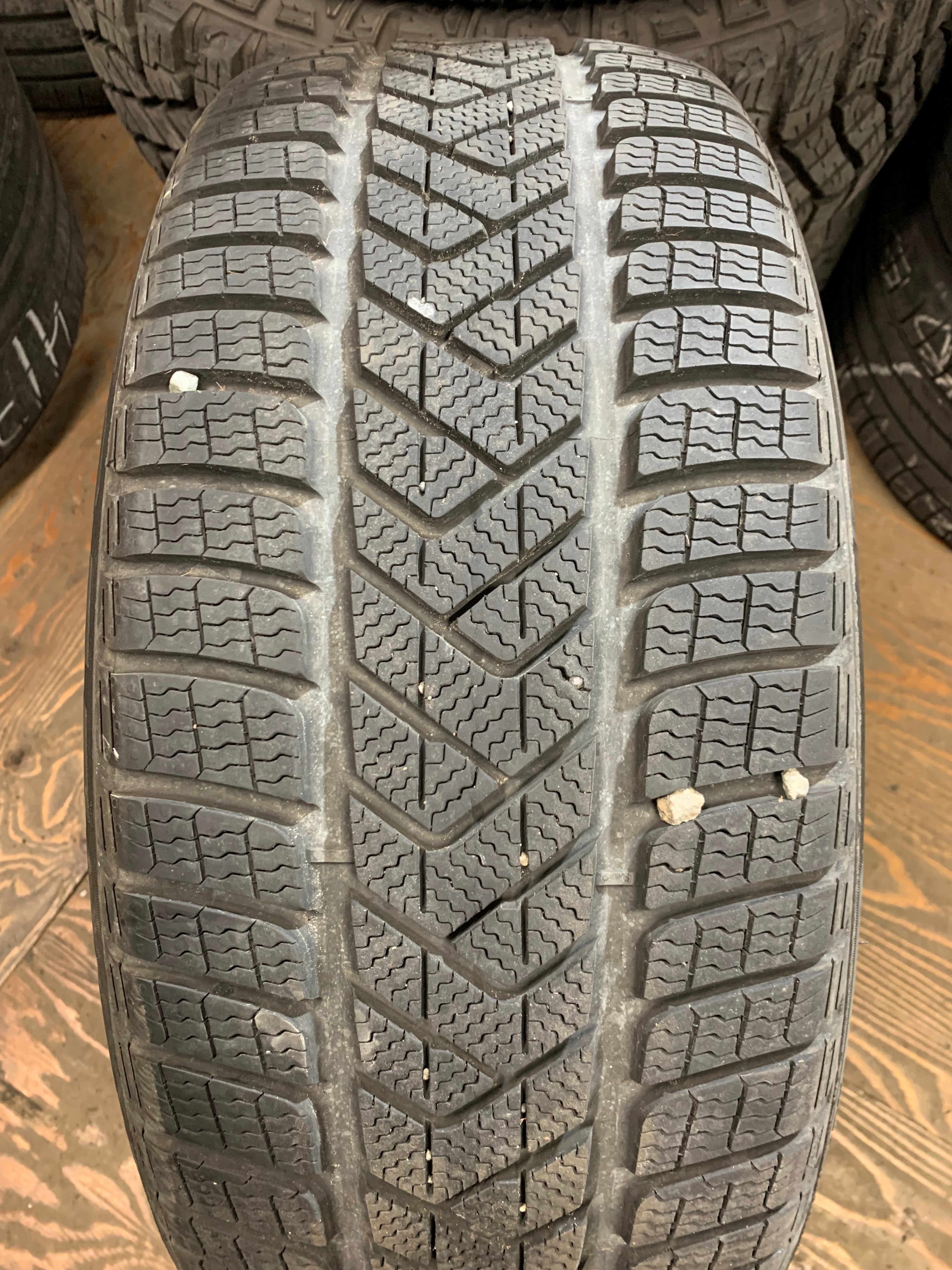 1 X single 255/45/19 M+S Pirelli Sottozero 3 T1 elect w 90%