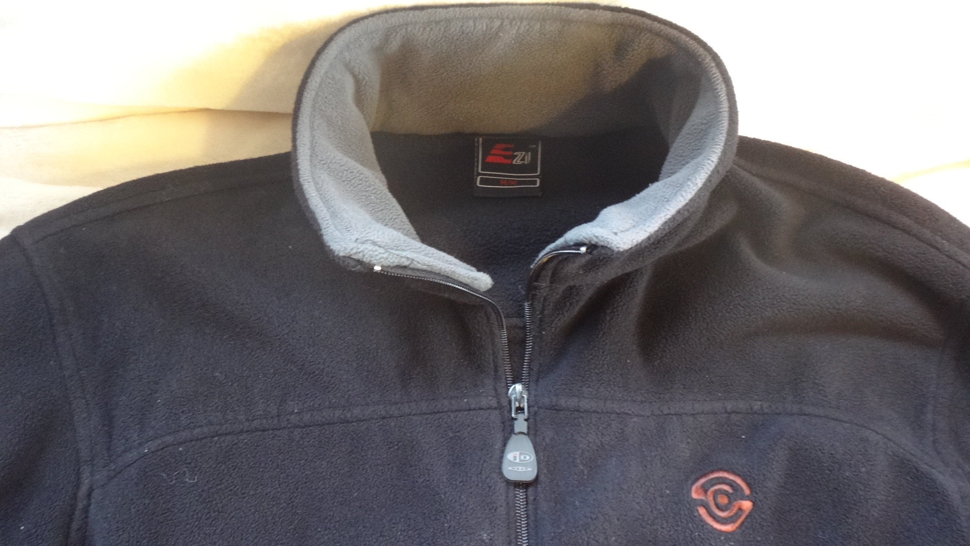 ✅♻️Men's Medium Black & Grey Fleece 4 Pockets Casual Jacket