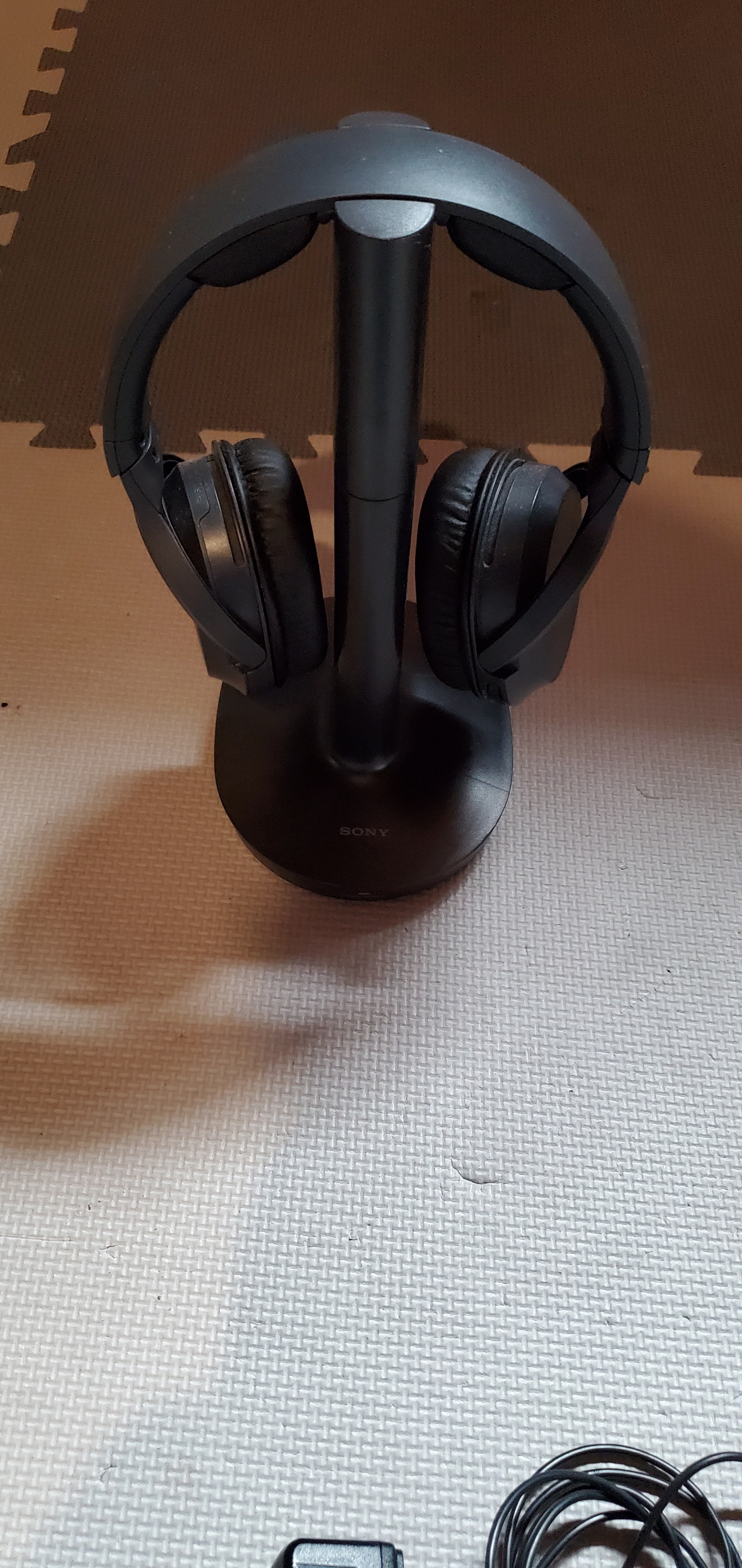Sony Wireless Home Theater Headphone / Transmitter - photo 2