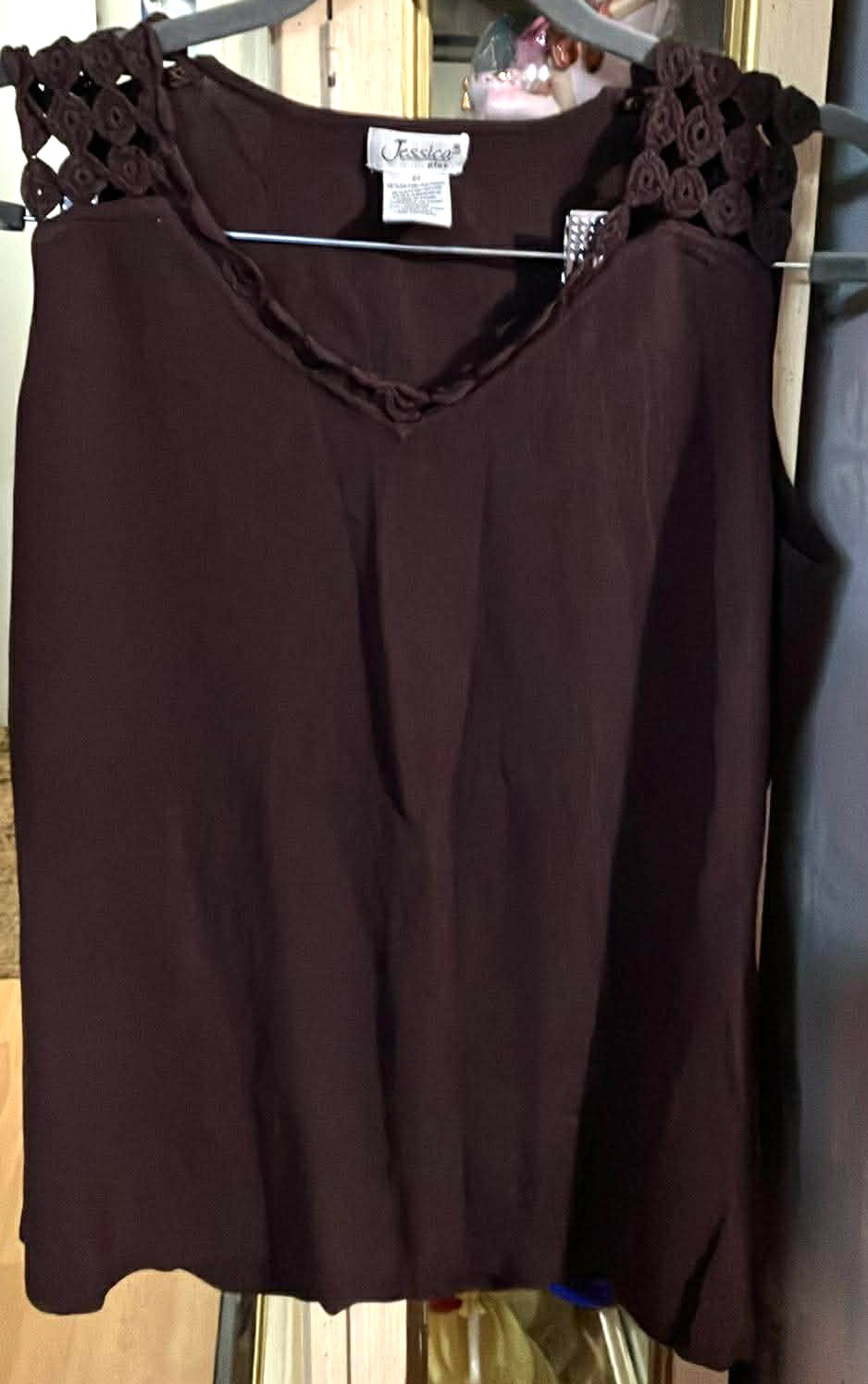 Brown Tank Top Design Shoulders - Size 2X (65% Rayon/35% Nylon)
