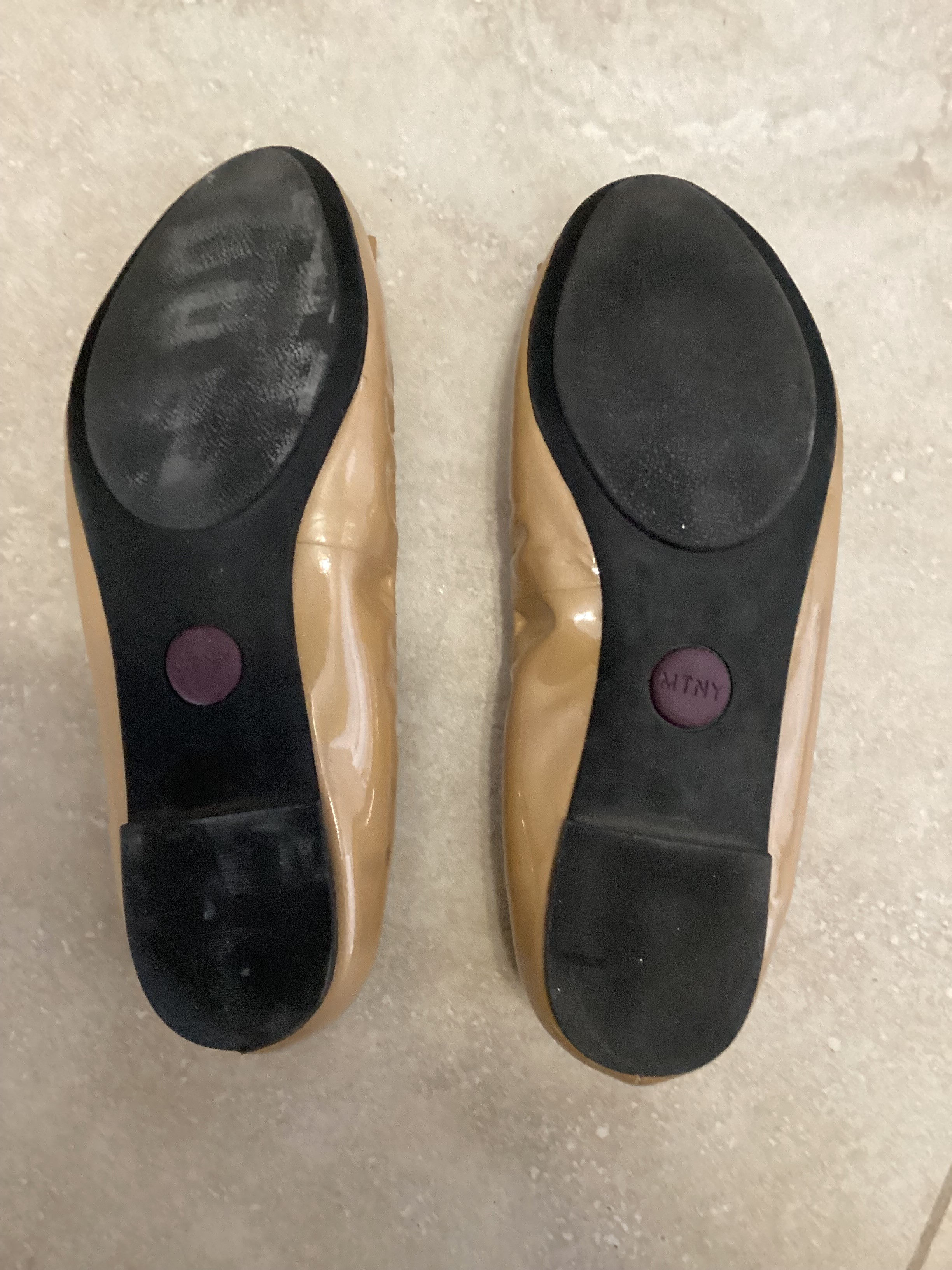 CAMEL PATENT LEATHER BALLET FLATS - photo 2