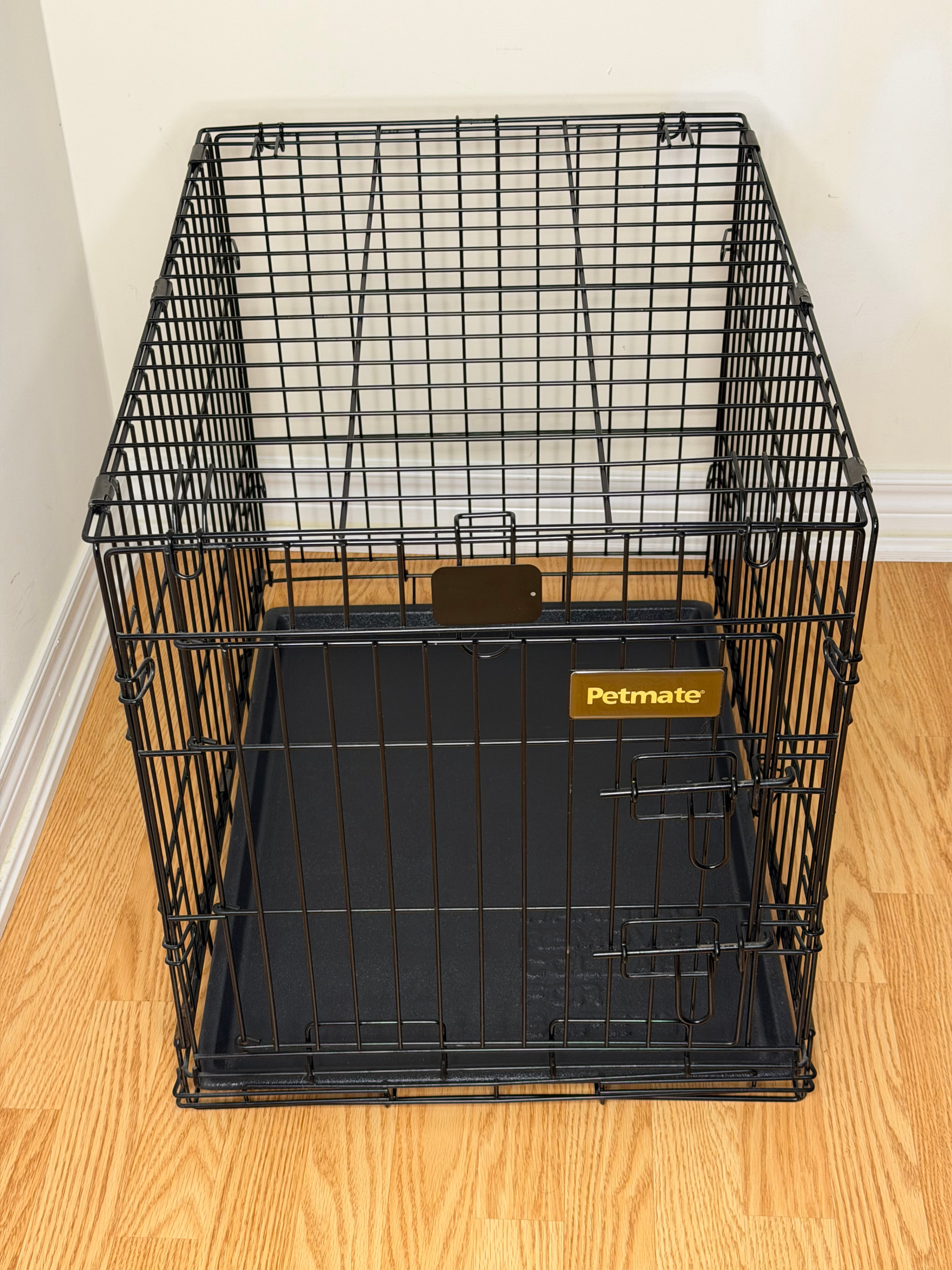 Petmate Metal Dog Crate/Kennel with Mat - Excellent Condition - photo 4
