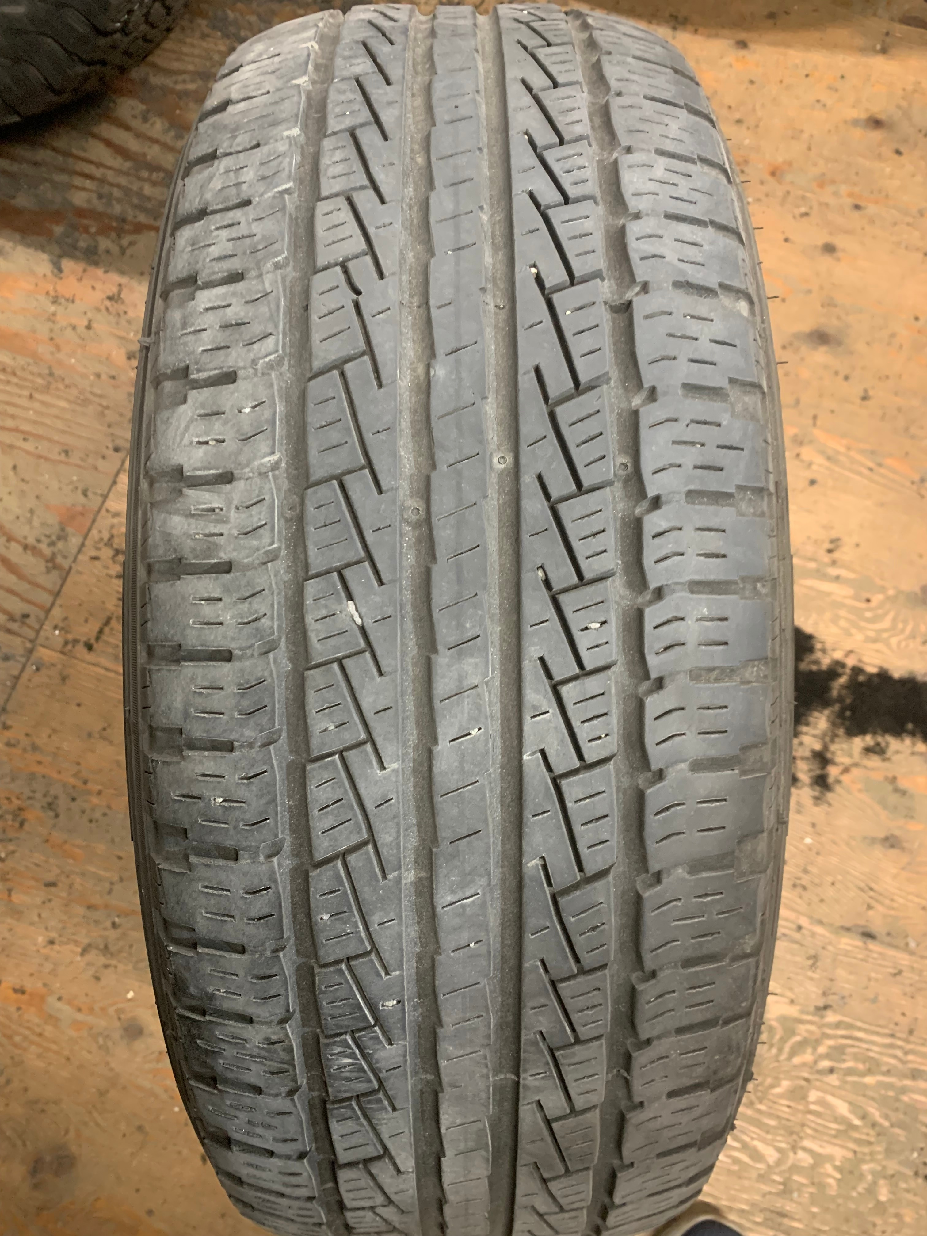 1 X single 245/50/20 M+S Pirelli scorpion STR with 60% tread