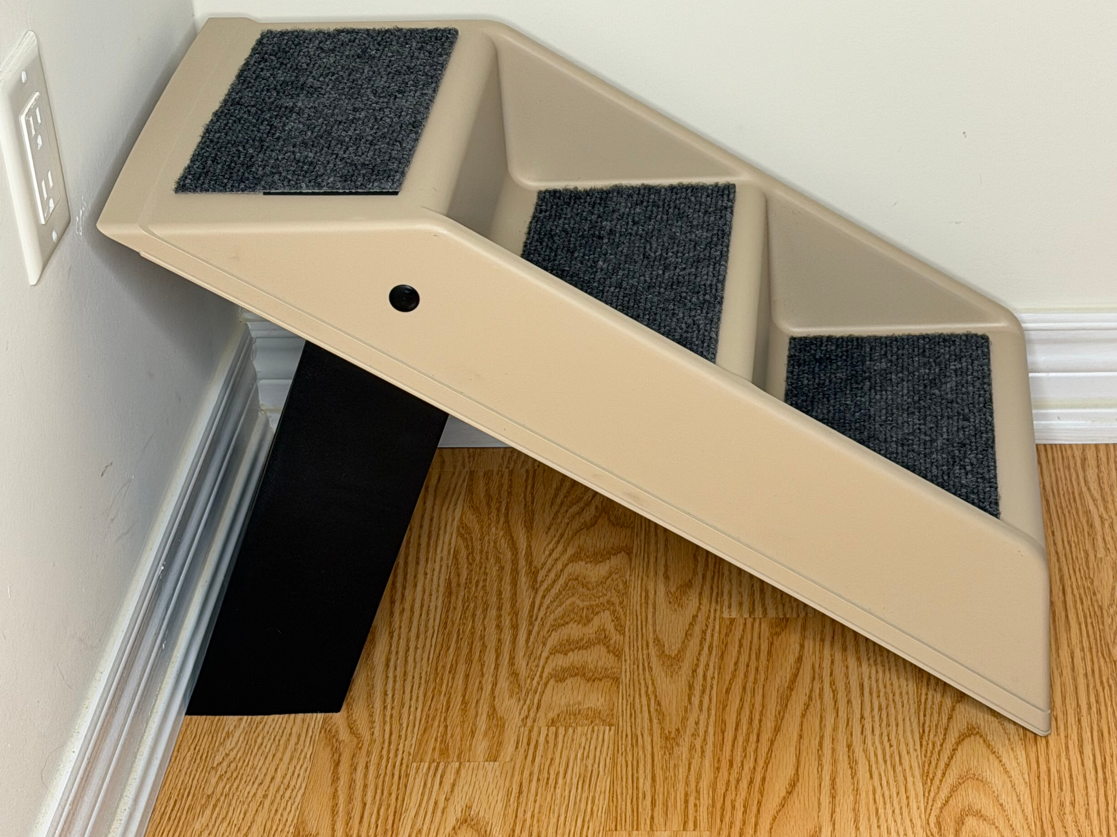Plastic Folding Pet Steps - Like New - photo 5