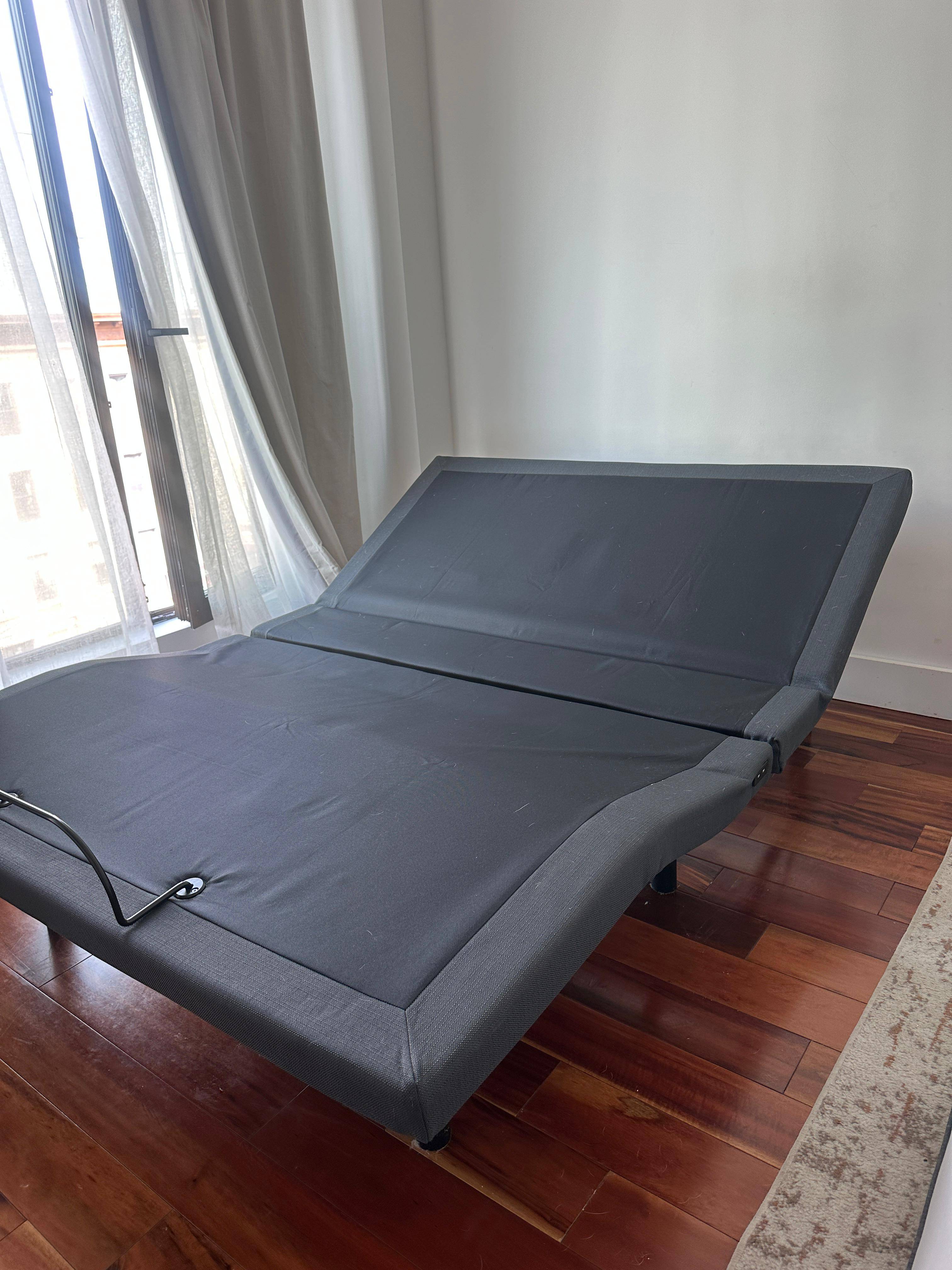 Deluxe Adjustable Base Adj Queen Prime