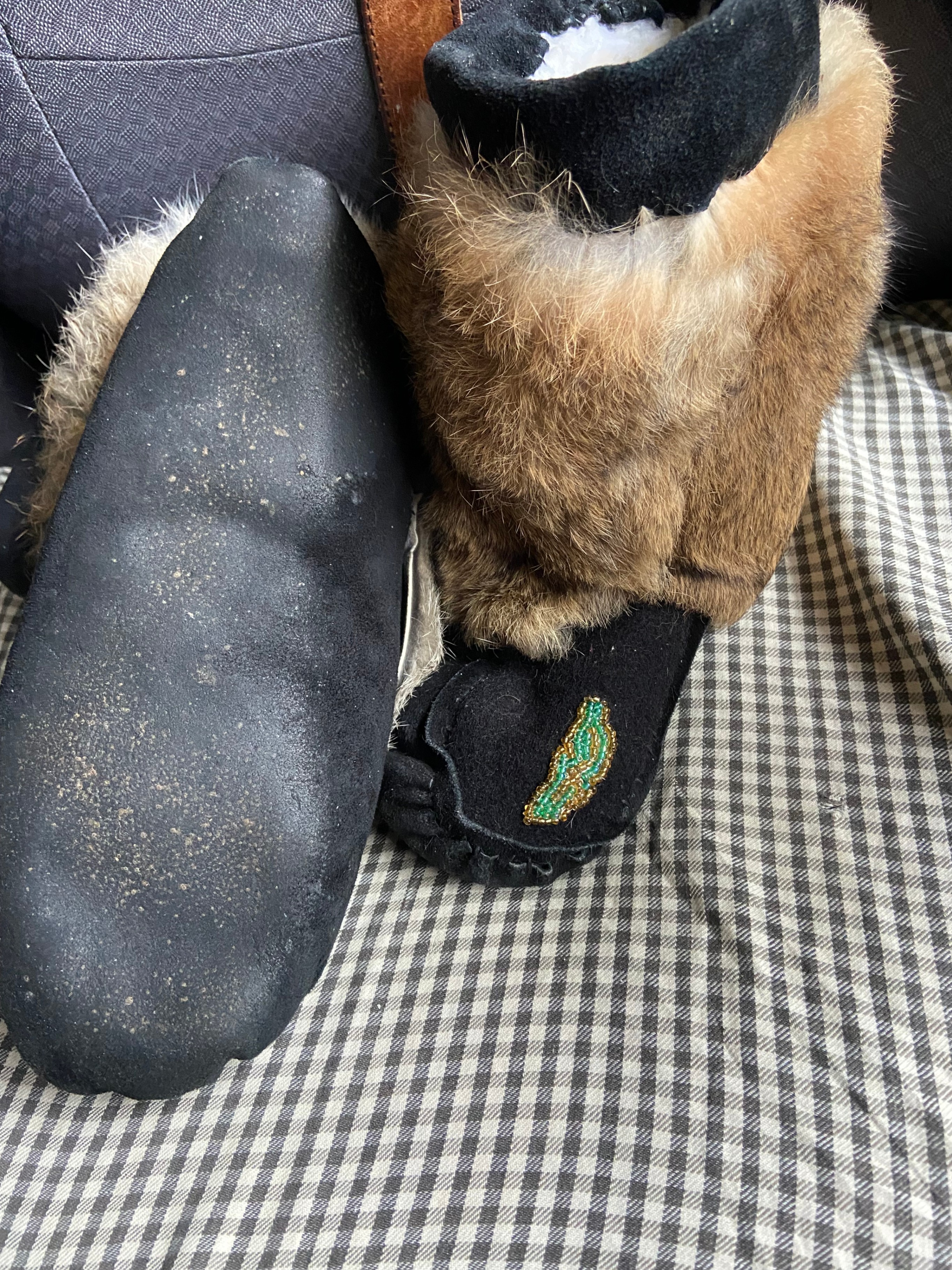 Rabbit Fur Mukluks size 7 Ladies - photo 2