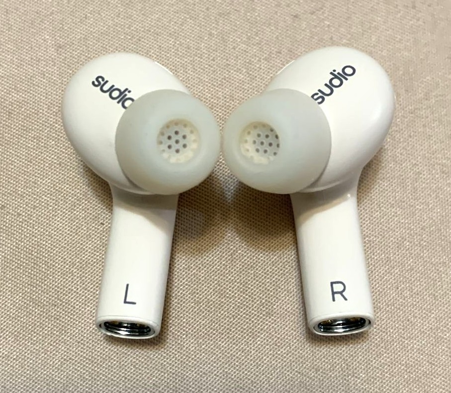 Sudio E3 Flagship Earbuds & Case - Hybrid ANC Wireless Charging - photo 2