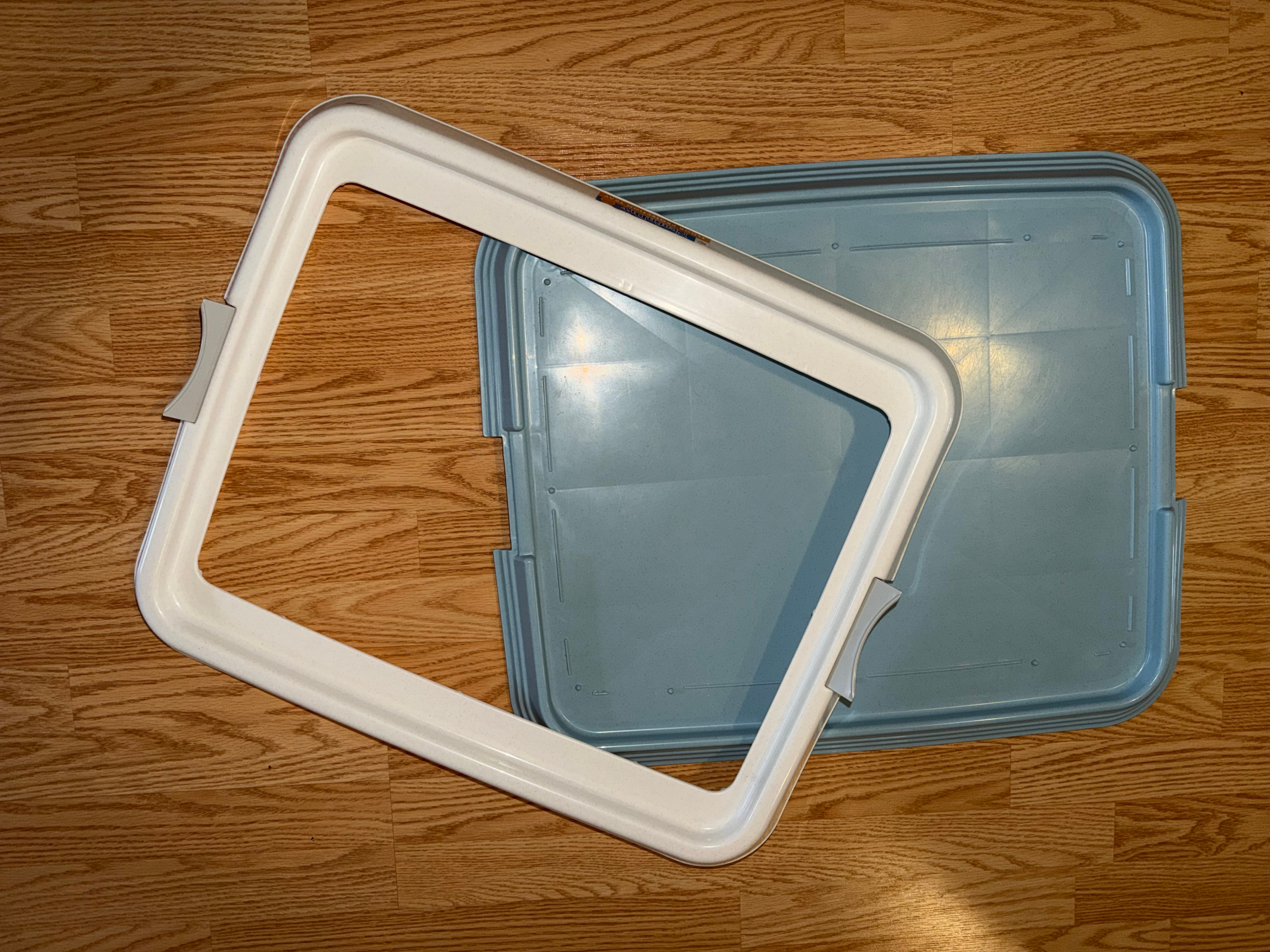 IRIS Neat ’n Dry Pet Training Pad Tray – New - photo 3