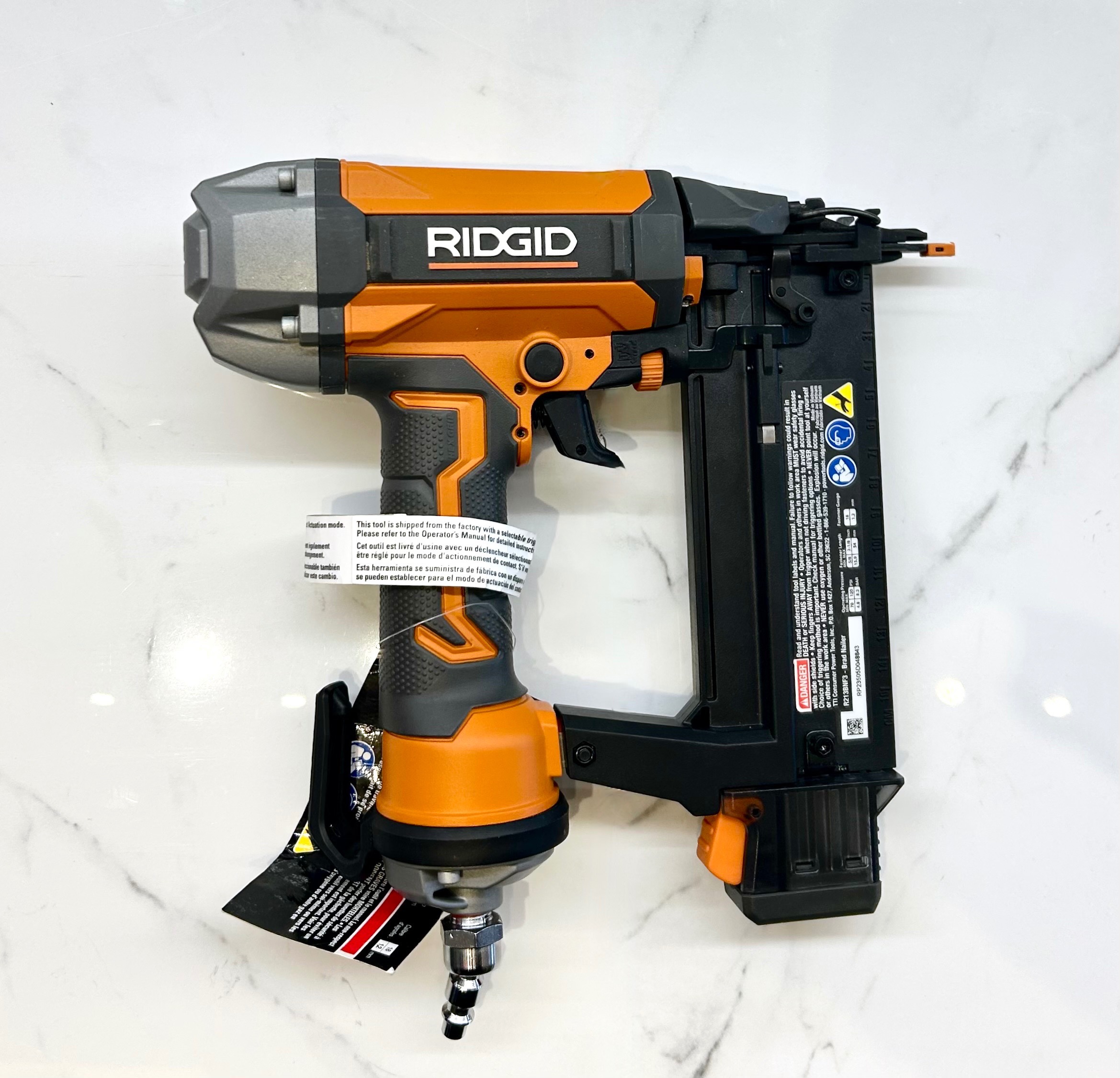 Ridgid 18-gauge 2-1/8 Brad Nailer - photo 2