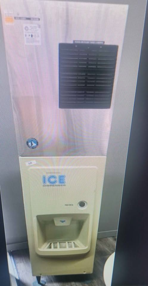 Hoshizaki 512 lbs Ice Maker Machine w/ Dispenser