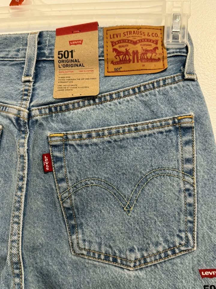 Brand-new LEVI's 501 Women  Sizes: 26 ( 2 pcs available) - photo 5