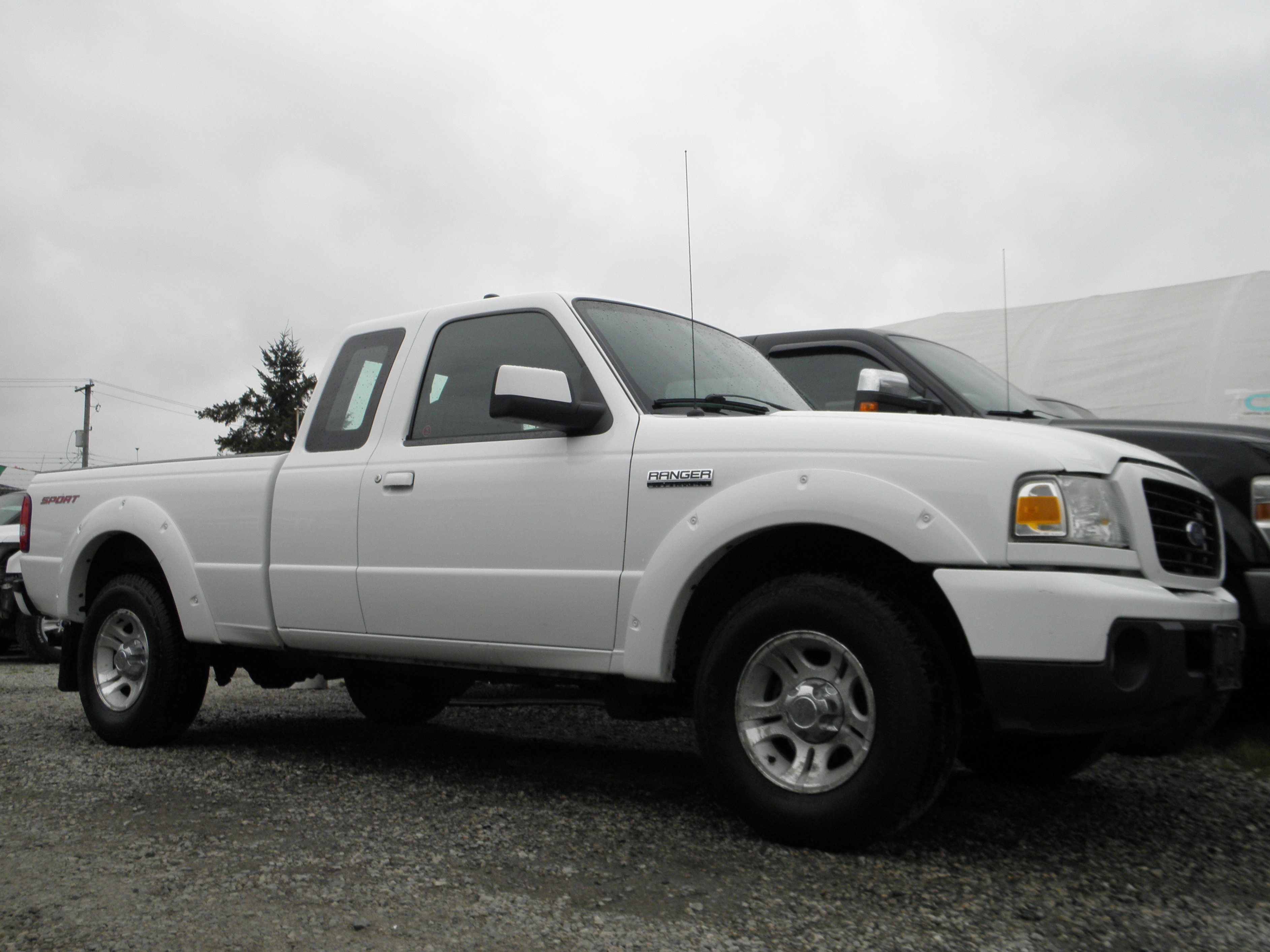 2009 Ford Ranger XLT Extended Cab V6 - Mazda B4000 - photo 2