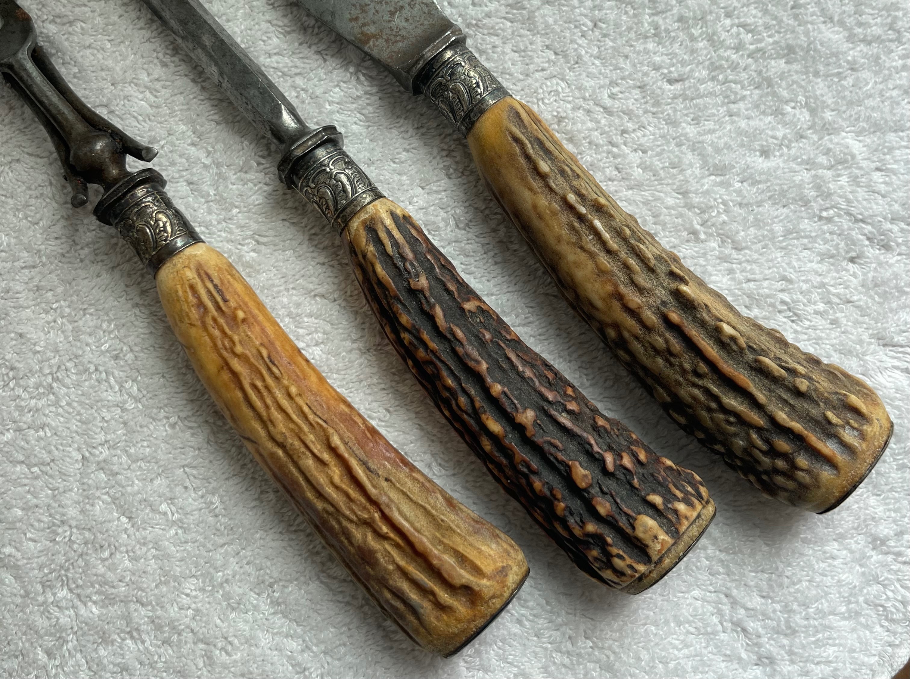 Antique 3-Pc E.M. Dickinson Stag Horn Carving Set (As-Is) - photo 2