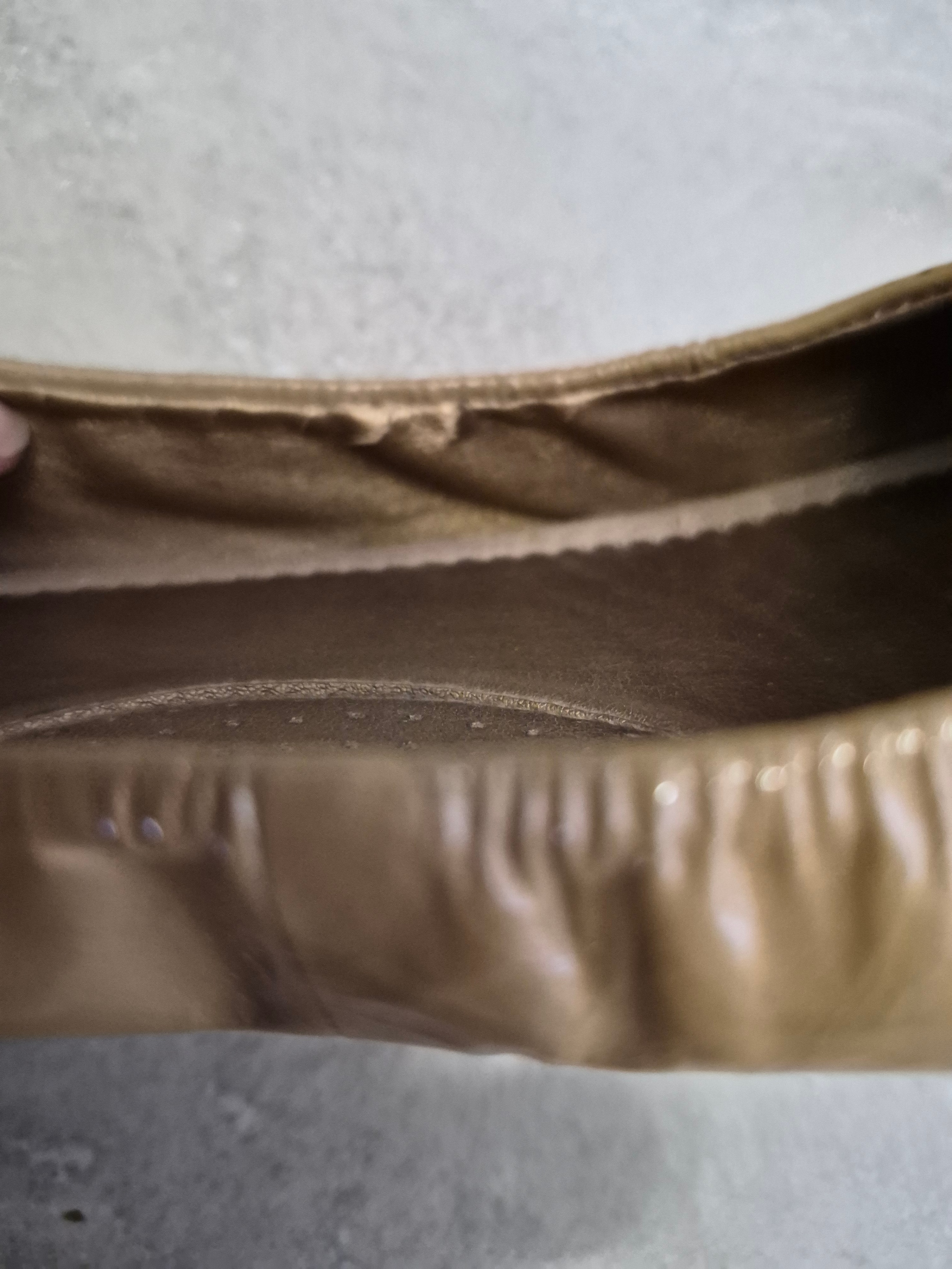CAMEL PATENT LEATHER BALLET FLATS - photo 3