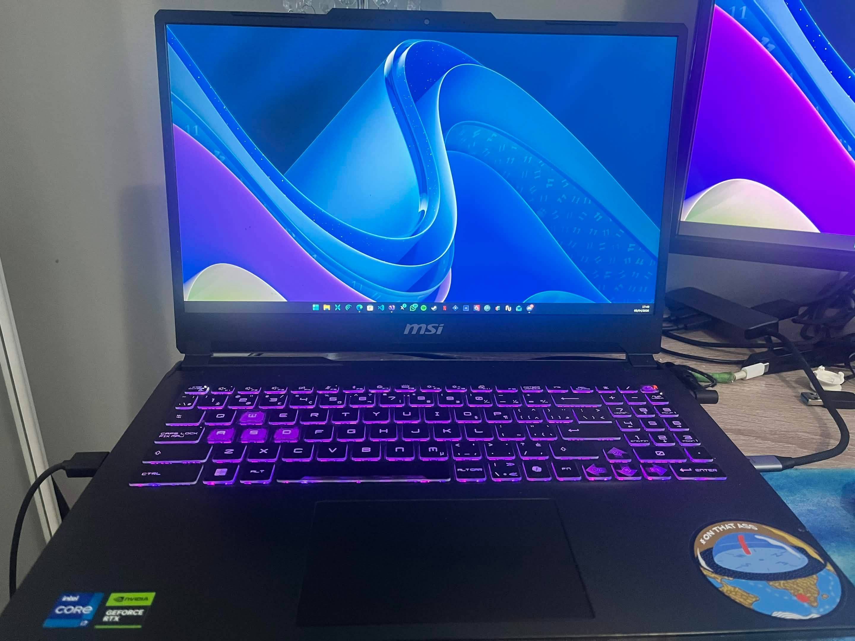 MSI Cyborg 15 core i7 144Hz Gaming Laptop - RTX 4060