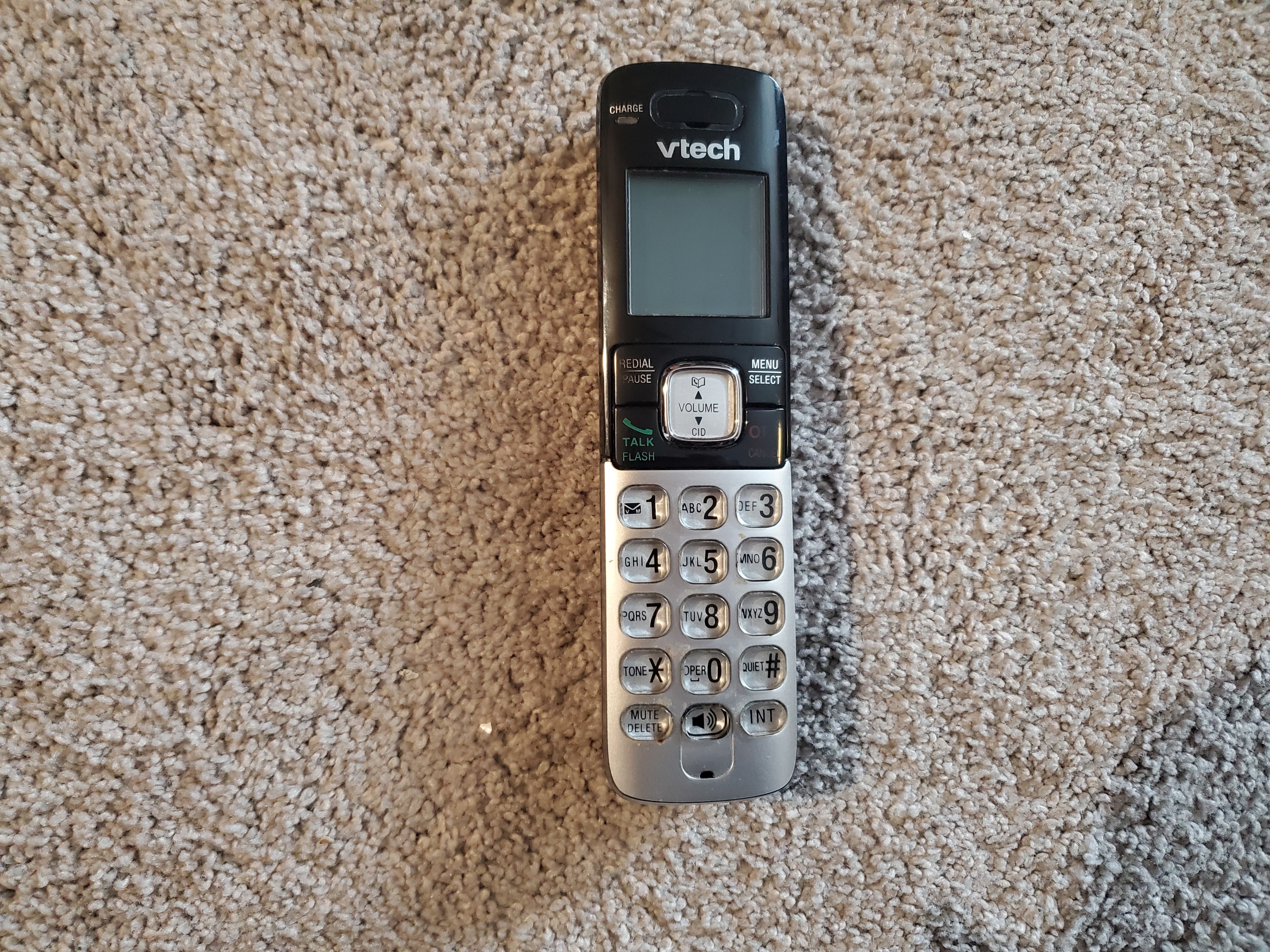 VTech 3-Handset Cordless Phone System, Caller ID + Call Waiting - photo 2