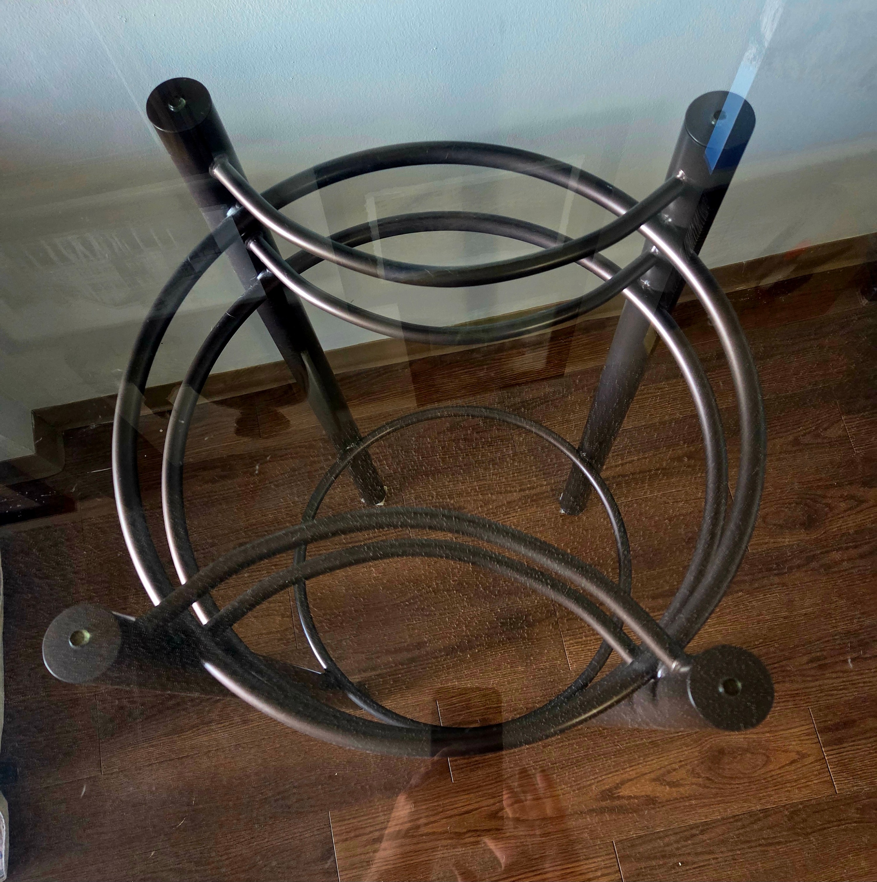 Dining Table -  Bar Style - Round Glass Top - photo 2