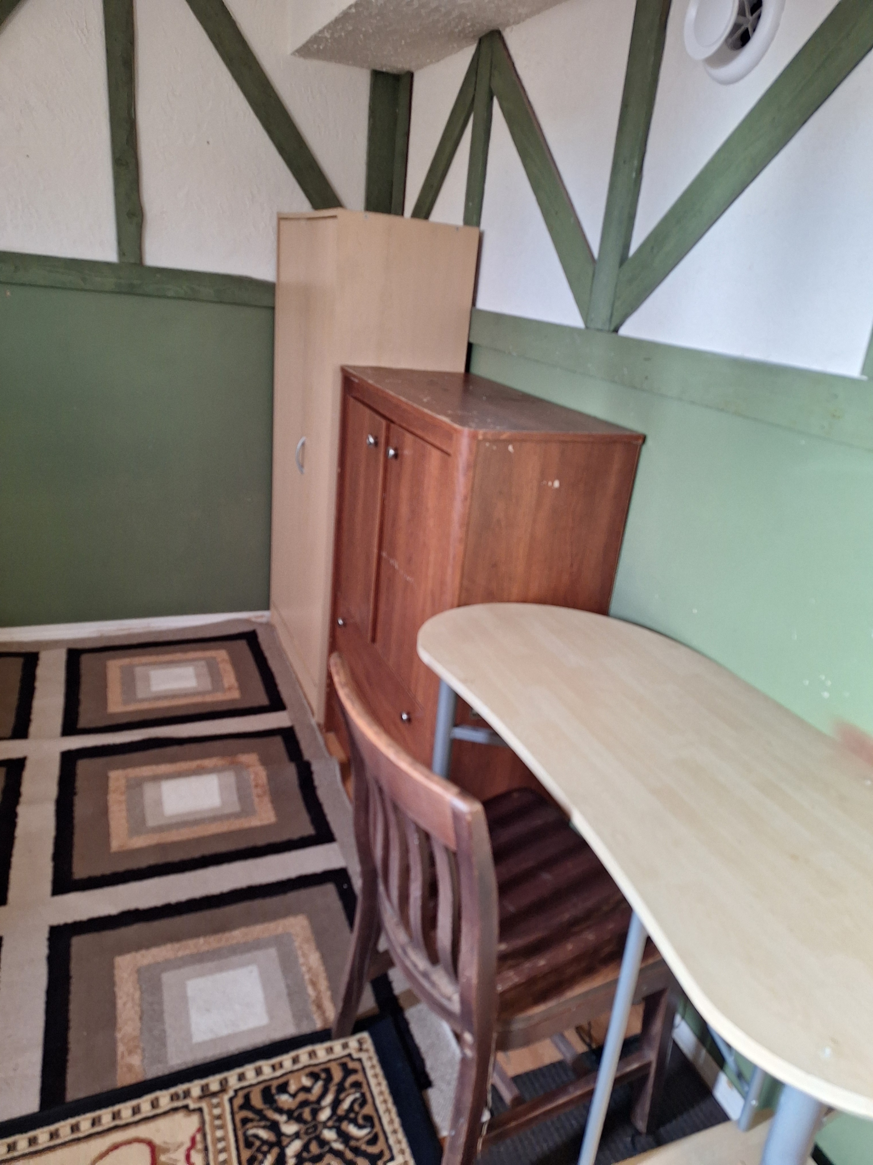 Private Basement Room for Rent – Northeast Edmonton - photo 3