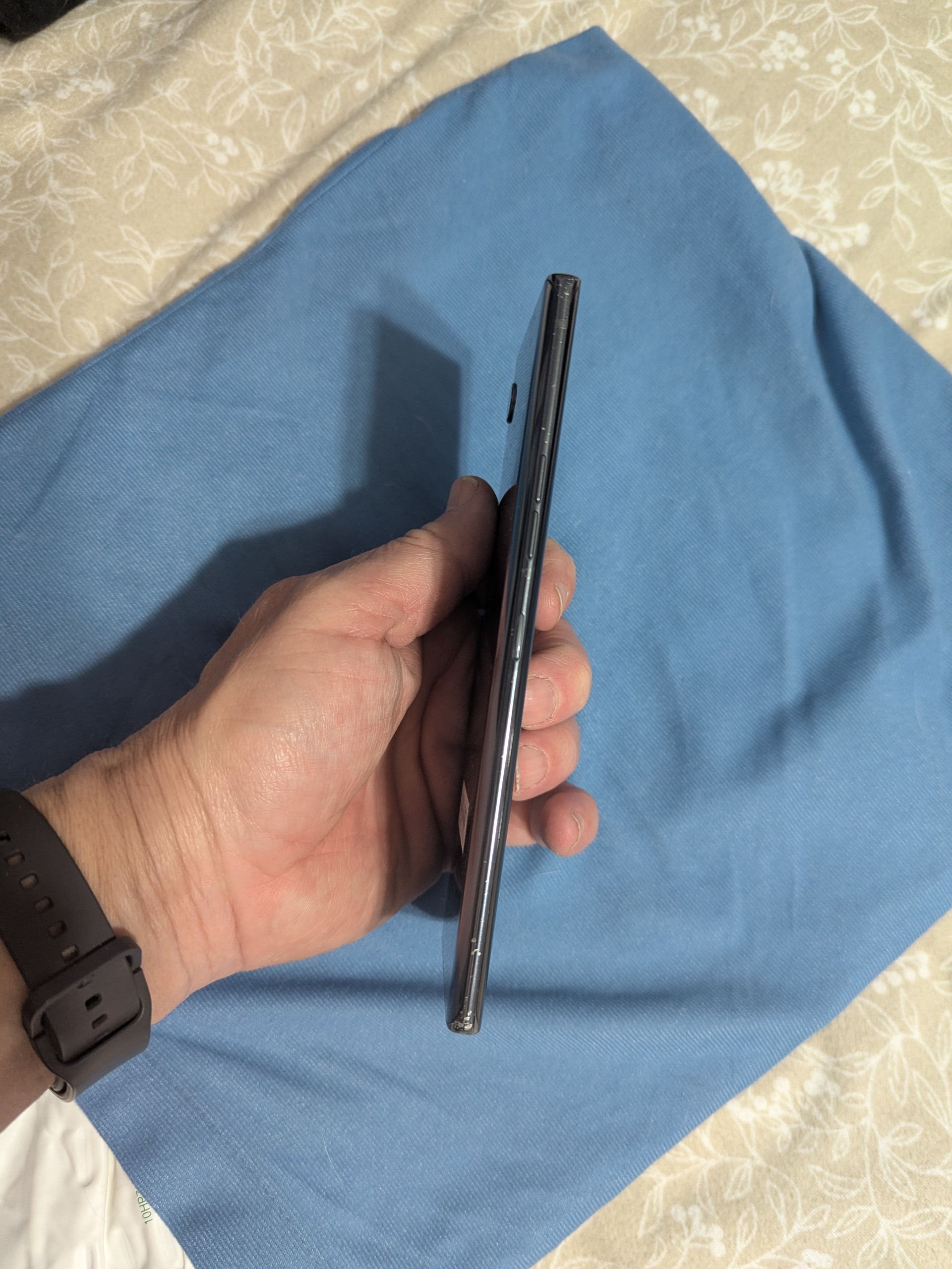LG Velvet Unlocked Cell Phone - photo 4