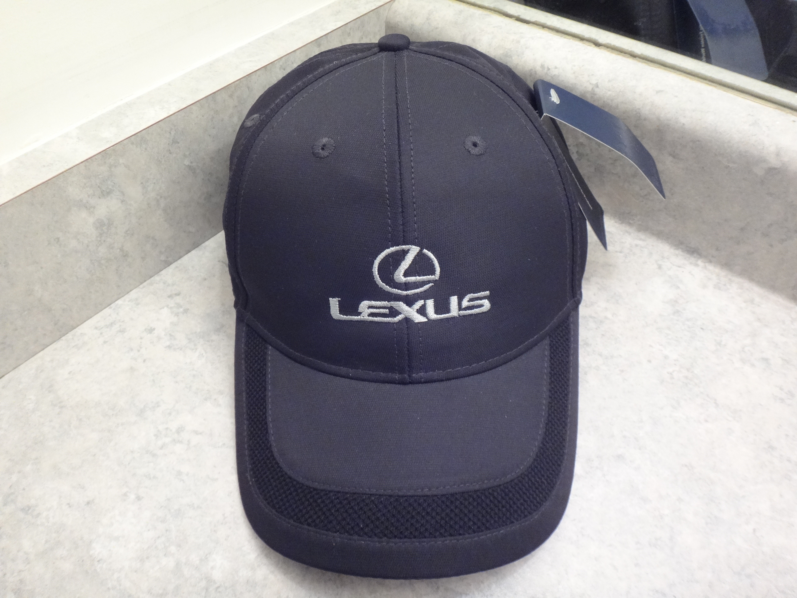 ✅🆕LEXUS Black Velcro Strapback Baseball Hat Cap NEW
